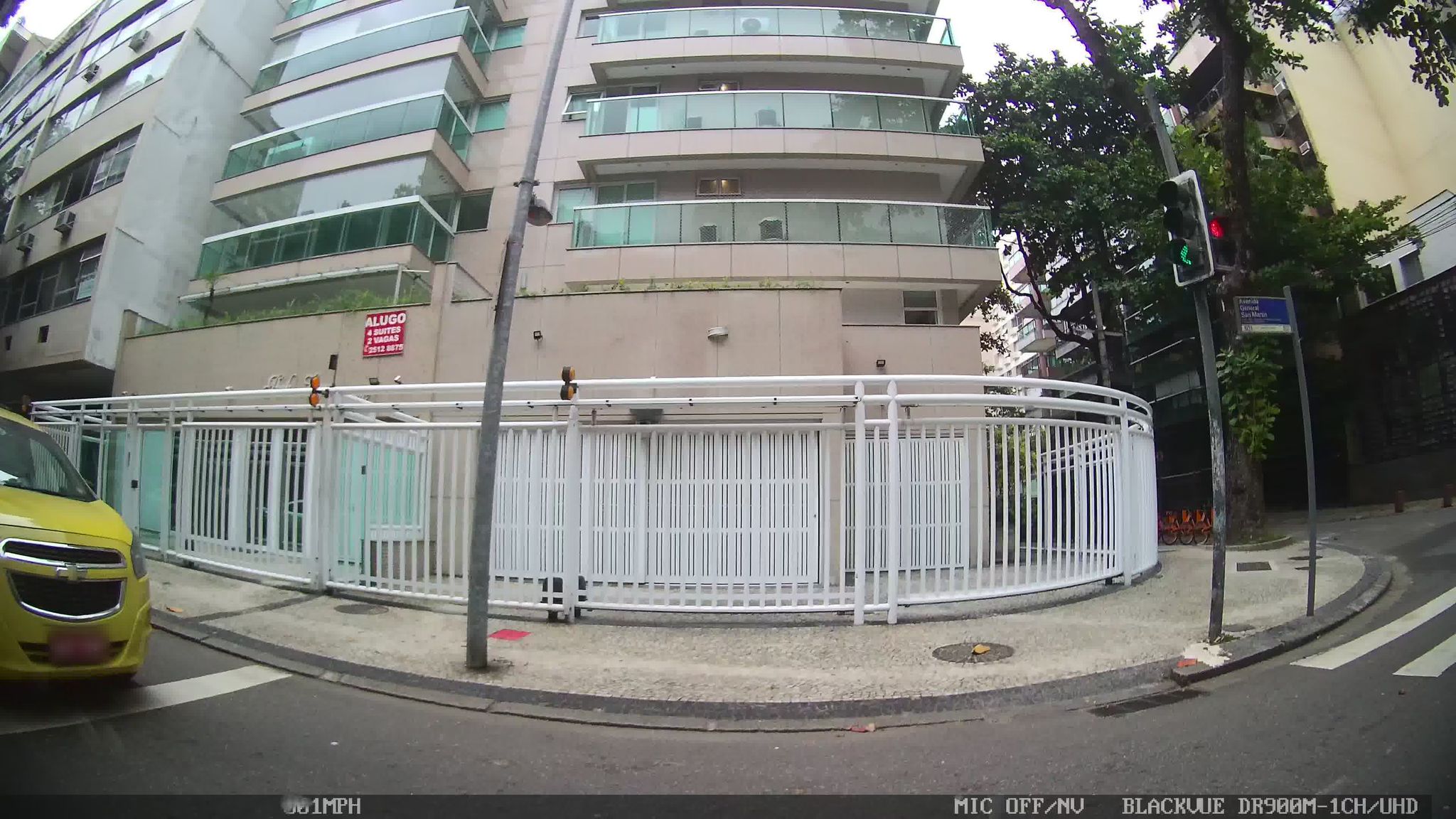 Street-level view near Almirante Costa Couto, Leblon
