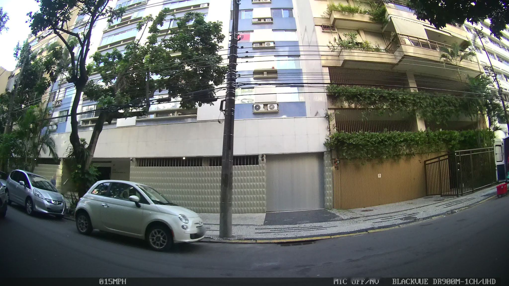 Street-level view near Ana Julia, Gávea