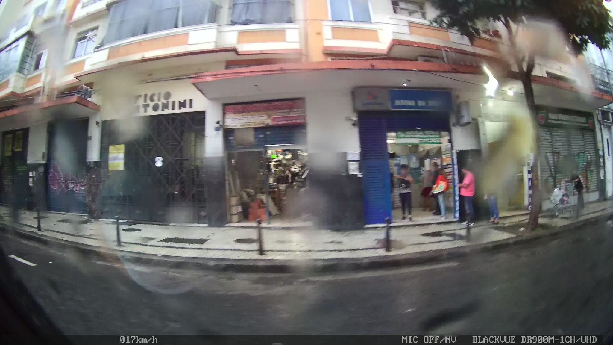 Street-level view near Antonini, Centro