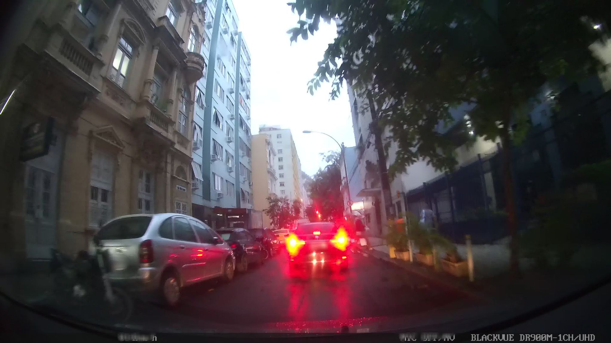 Street-level view near Barão de Jaceguay, Catete