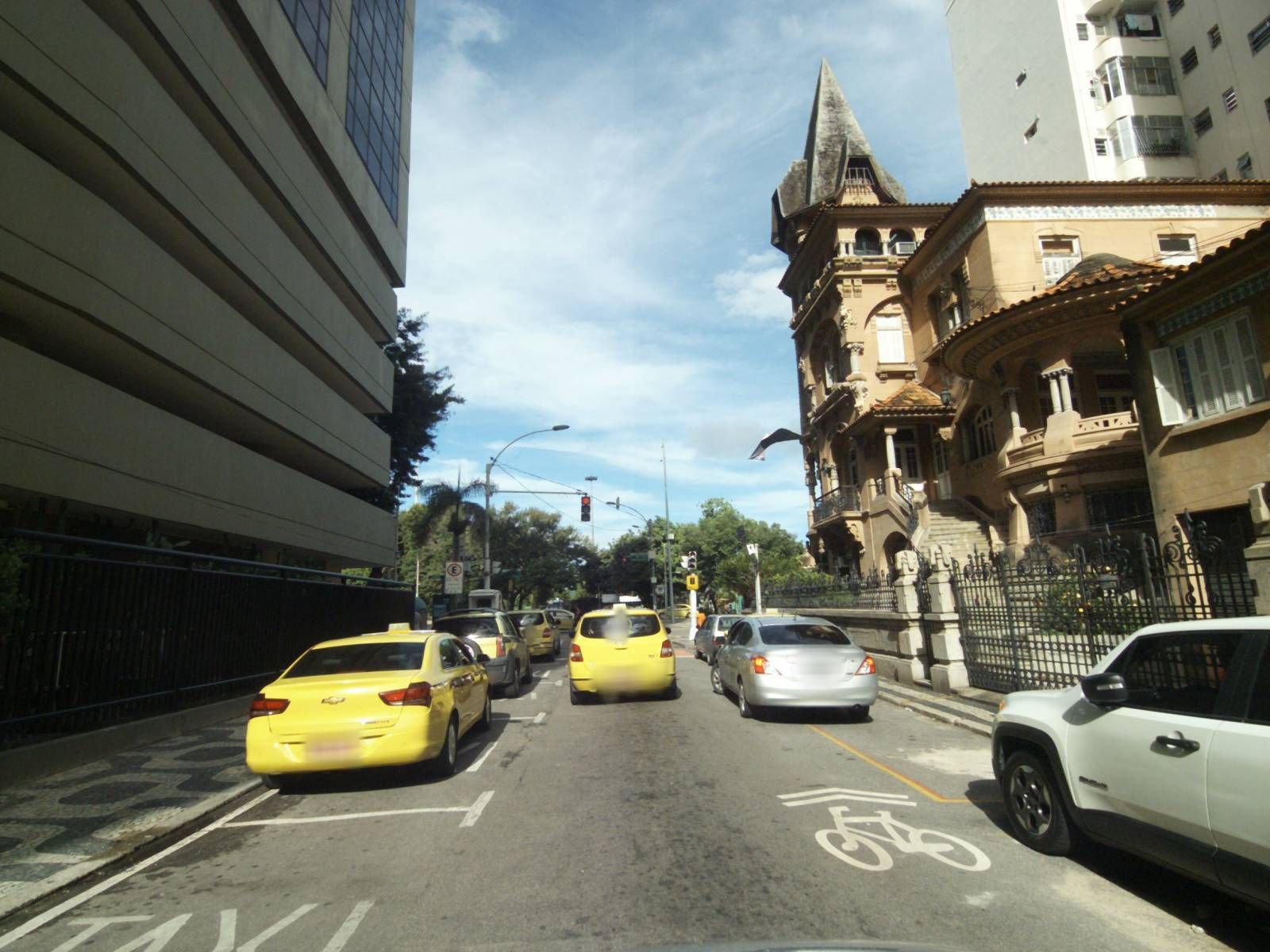 Street-level view near Centro Cult Mun Castelinho do Flamengo, Flamengo