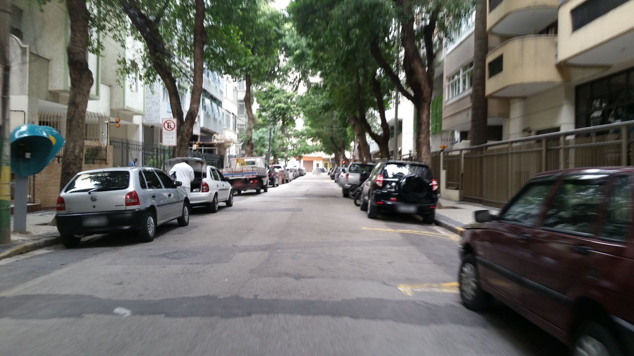 Street-level view near Dalmonte, Catete