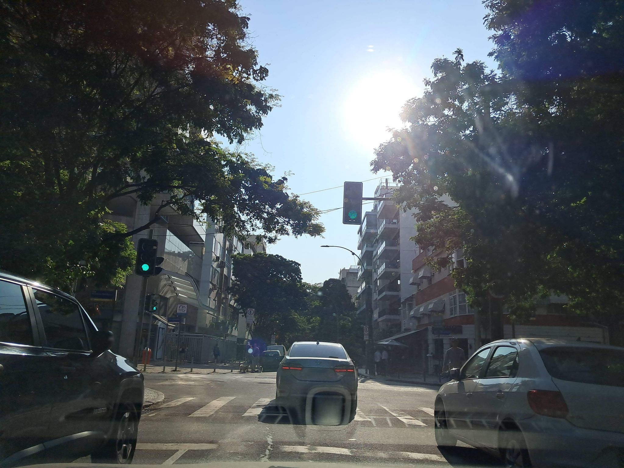 Street-level view near Del Vercchio, Ipanema