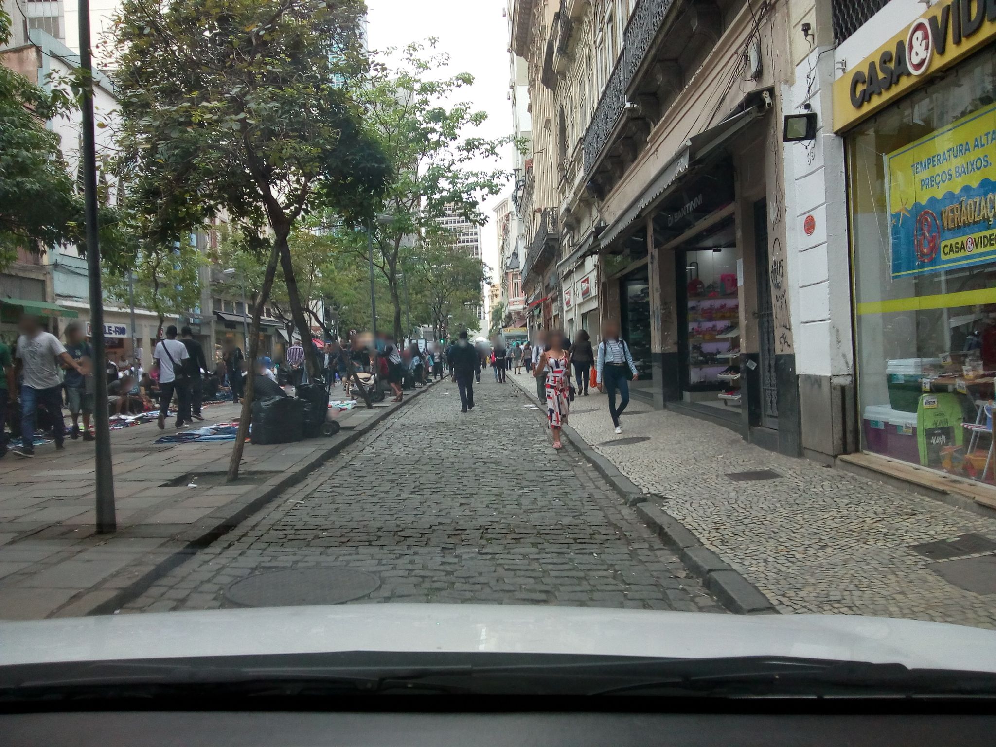 Street-level view near Di Santini, Centro
