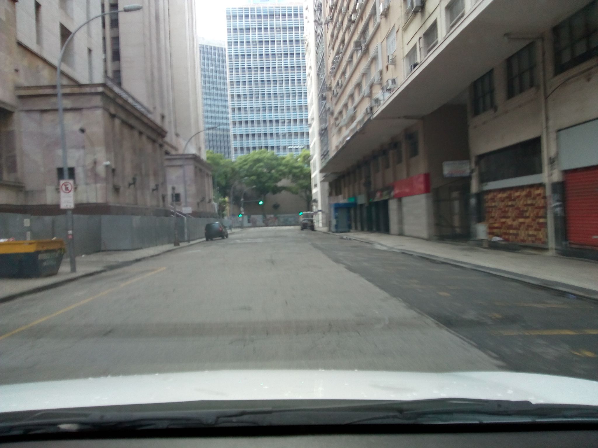 Street-level view near Ed. Almirante Barroso, Centro