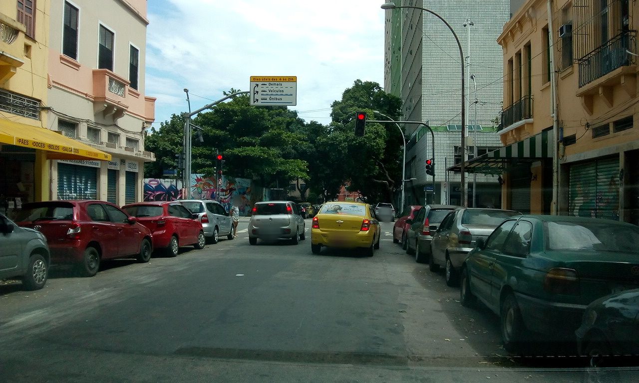 Street-level view near Ed. Jacarei, Centro