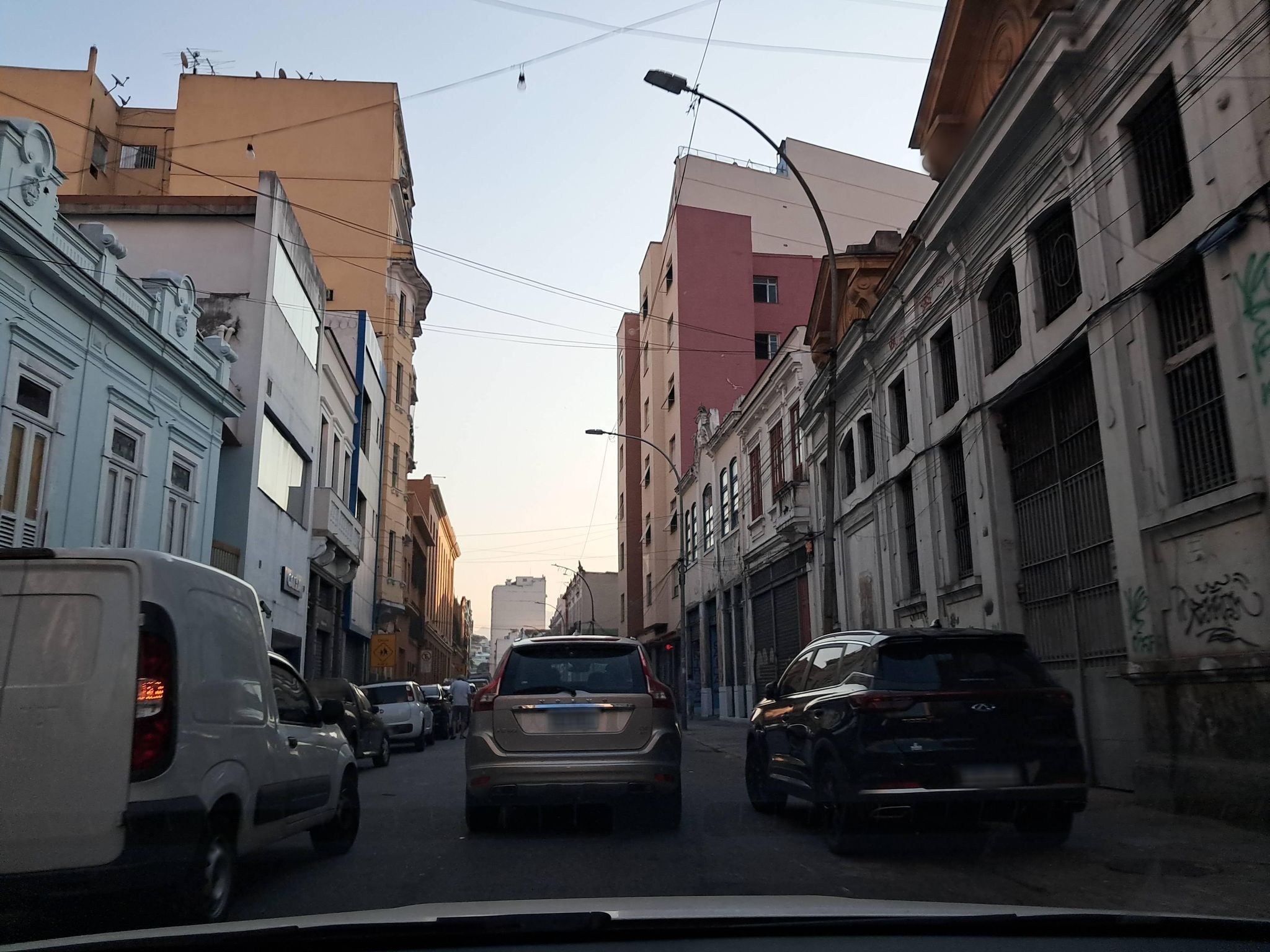 Street-level view near Ed. Jardim do Estoril, Centro