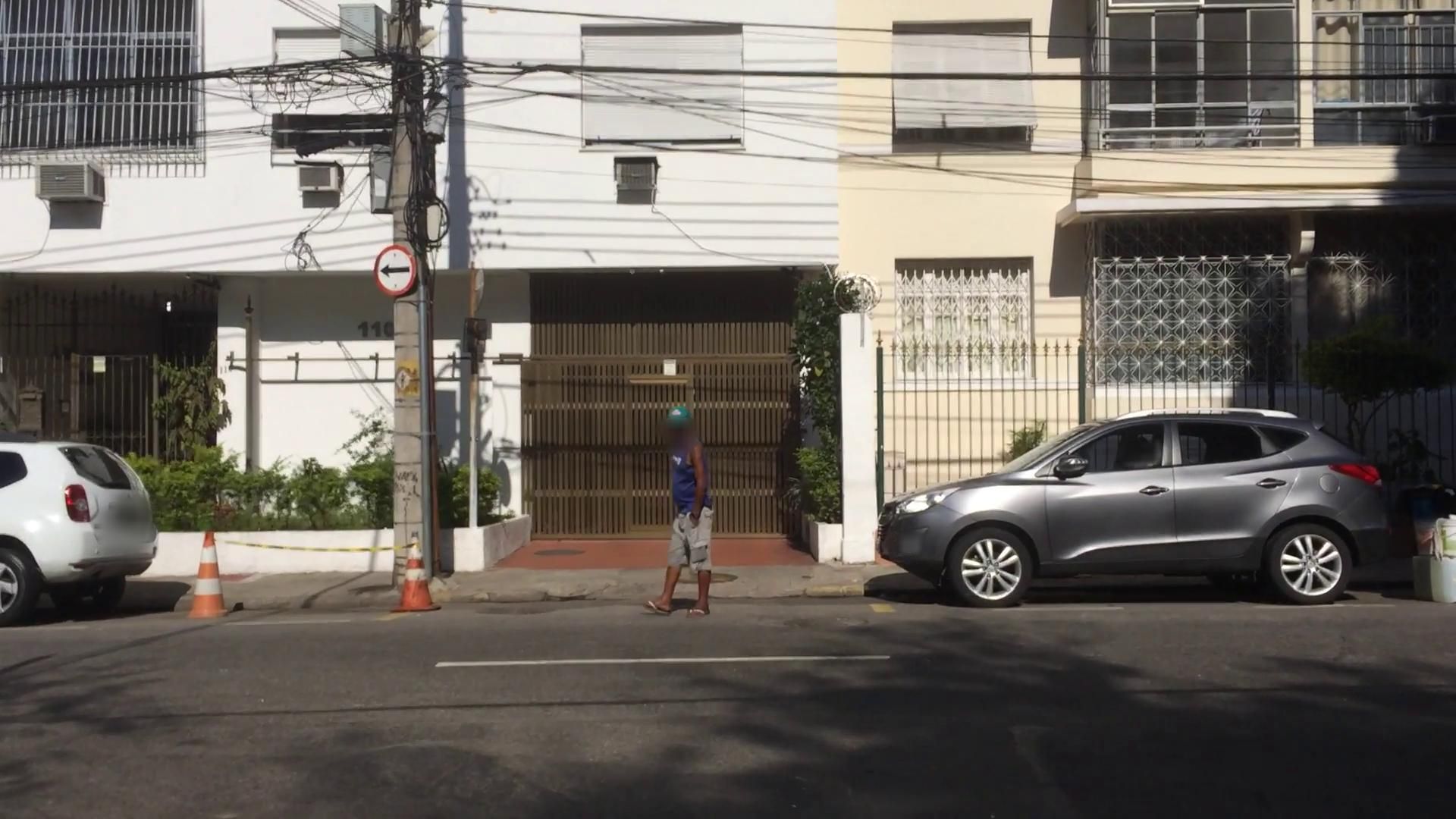 Street-level view near Edifício Guida, Laranjeiras