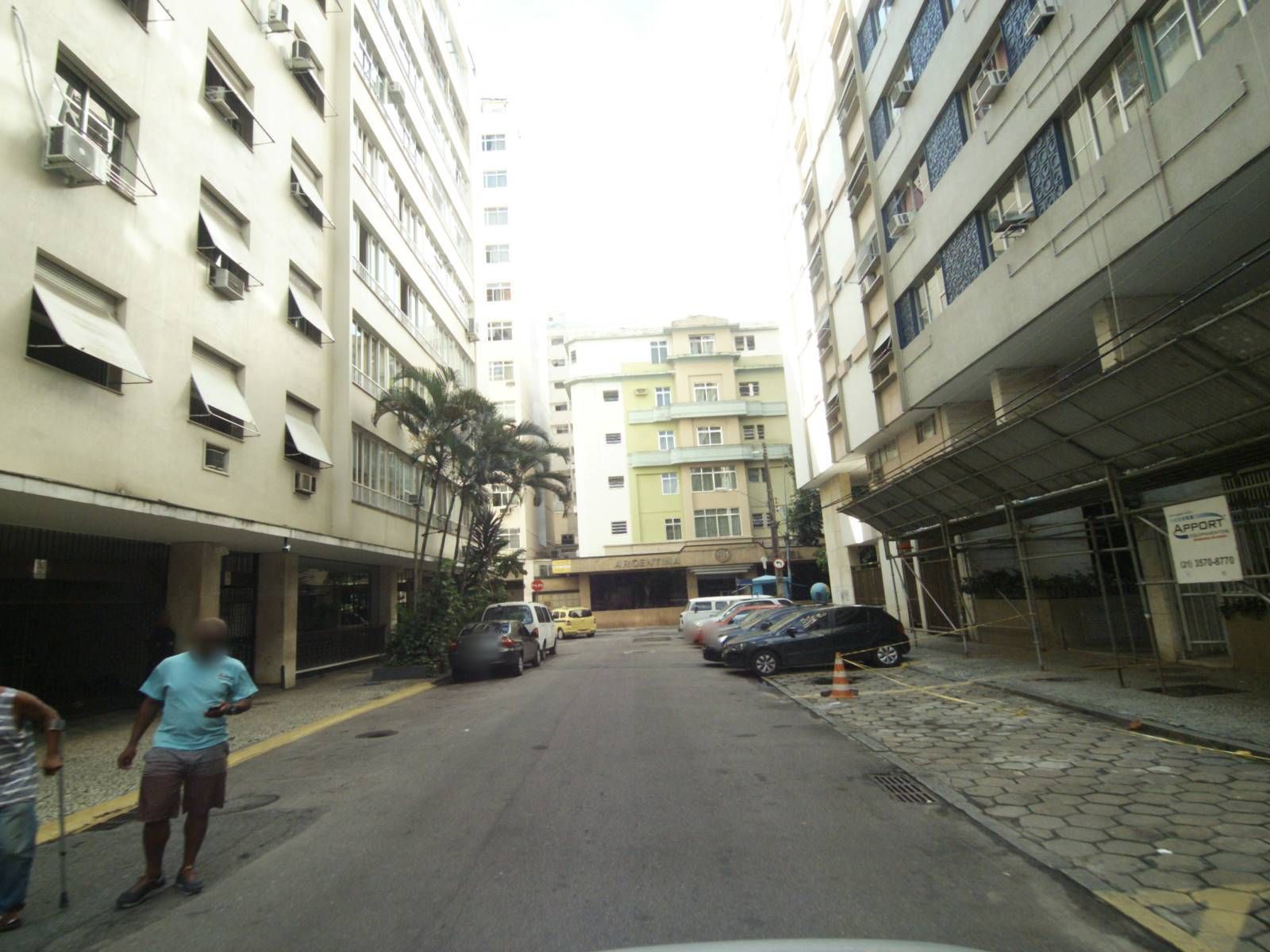 Street-level view near Edifício J.a Souza, Flamengo