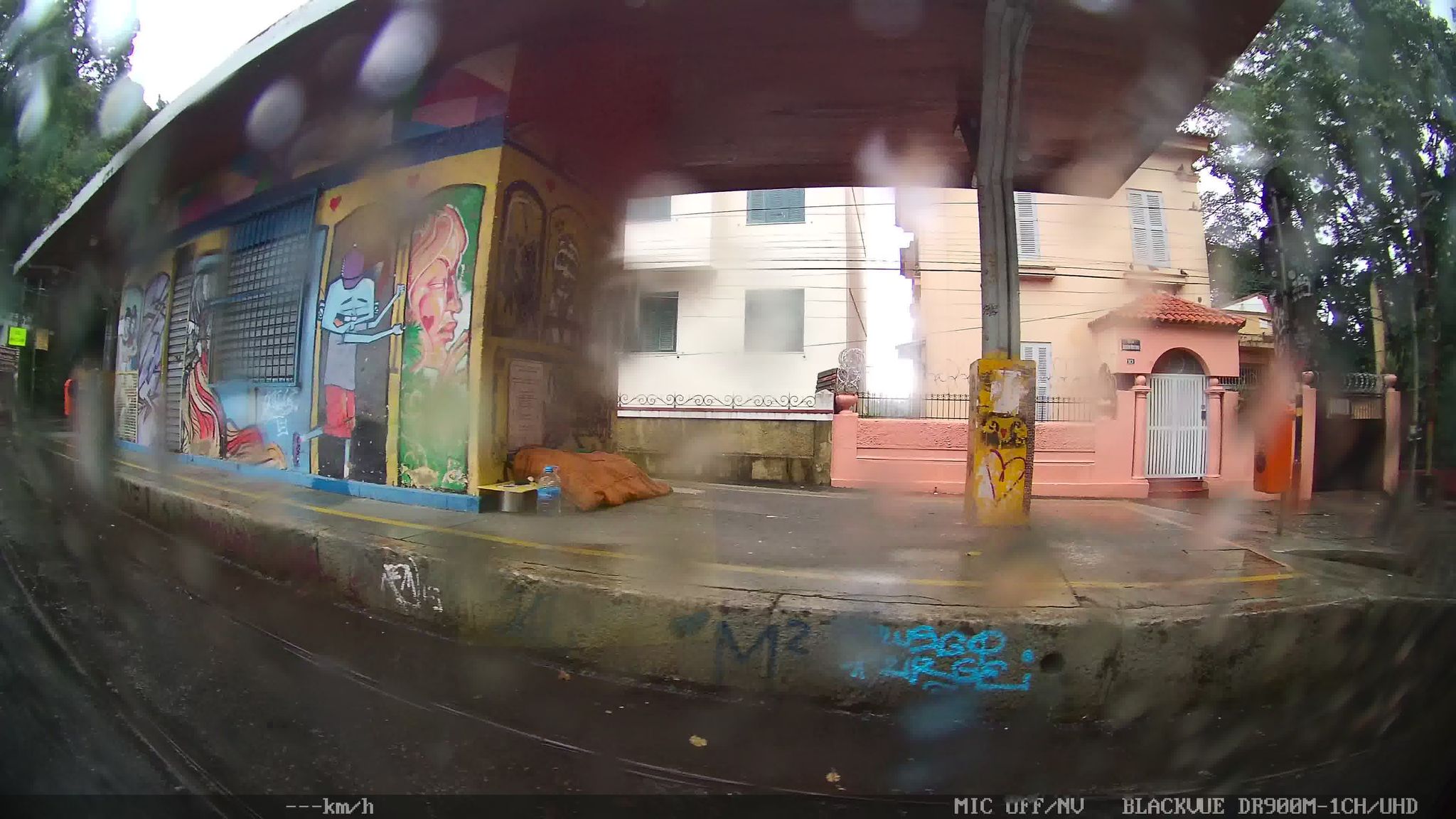 Street-level view near Edifício Nunes, Santa Teresa