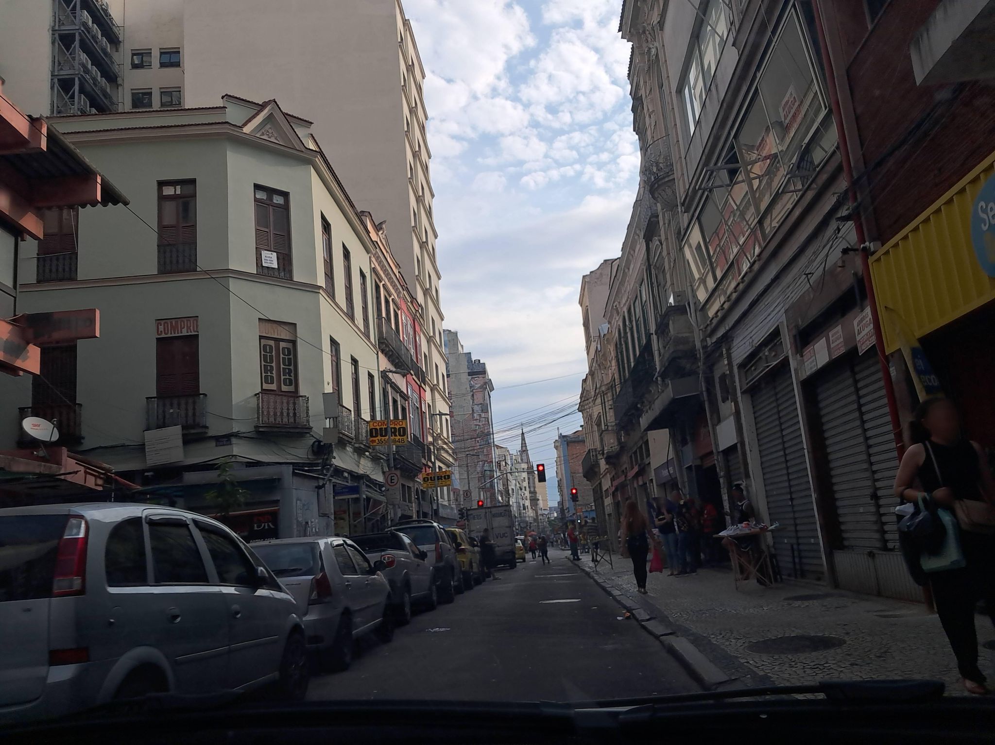 Street-level view near Edifício Santa Mathilde, Centro