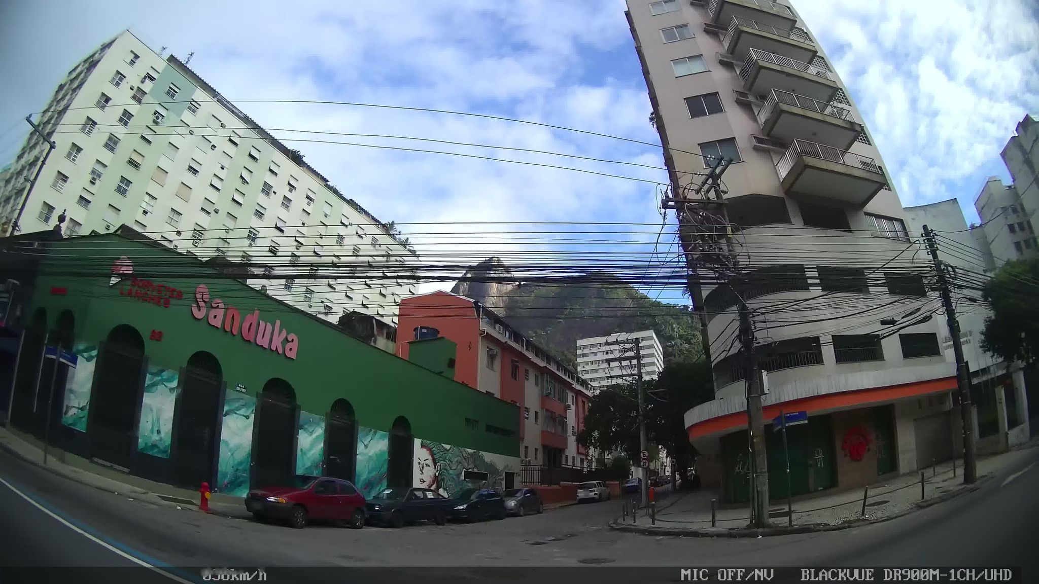 Street-level view near Edifício Sossego, Humaitá