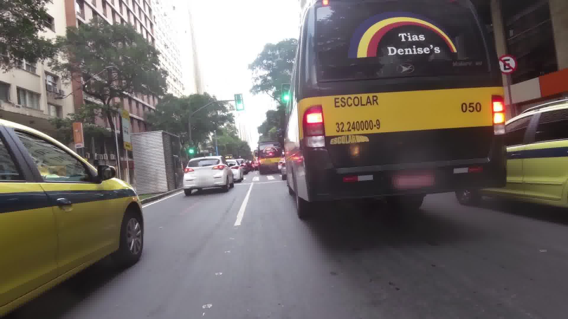 Street-level view near Edifício Tecnocibra, Centro