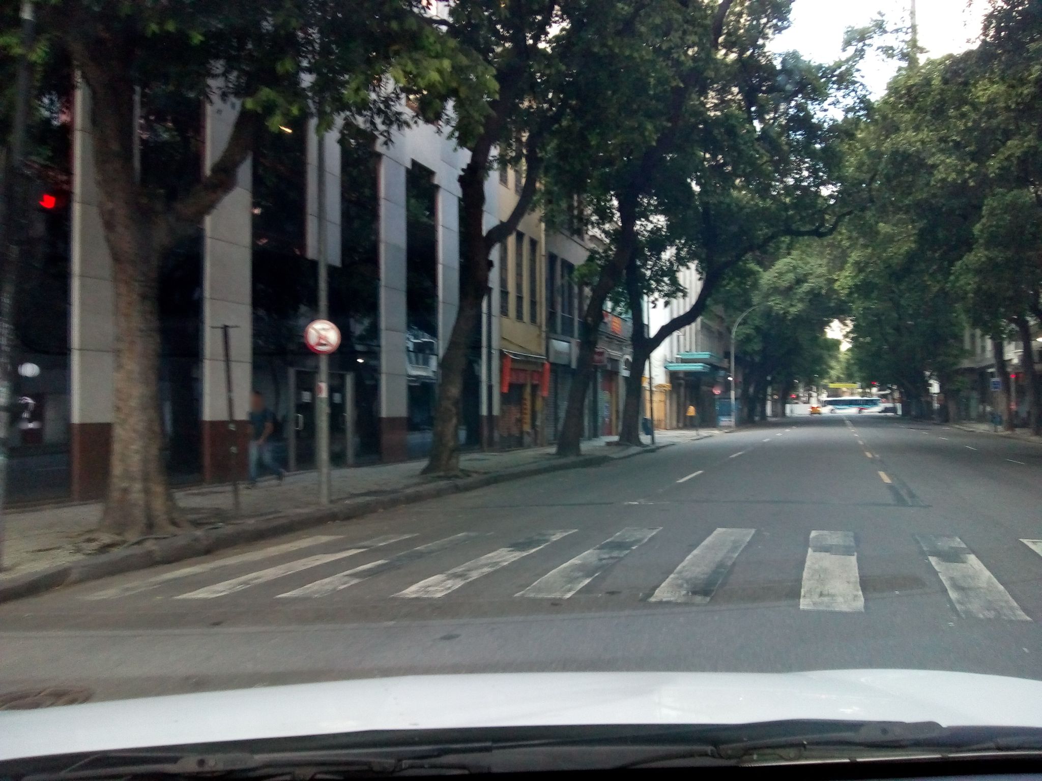 Street-level view near Em Construcao, Centro
