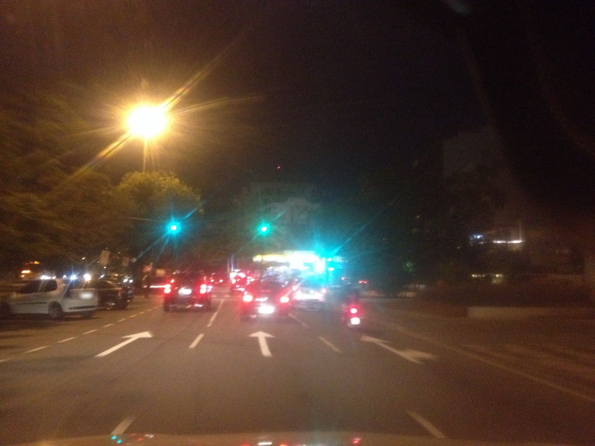 Street-level view near Gifran Naciffe, Ipanema