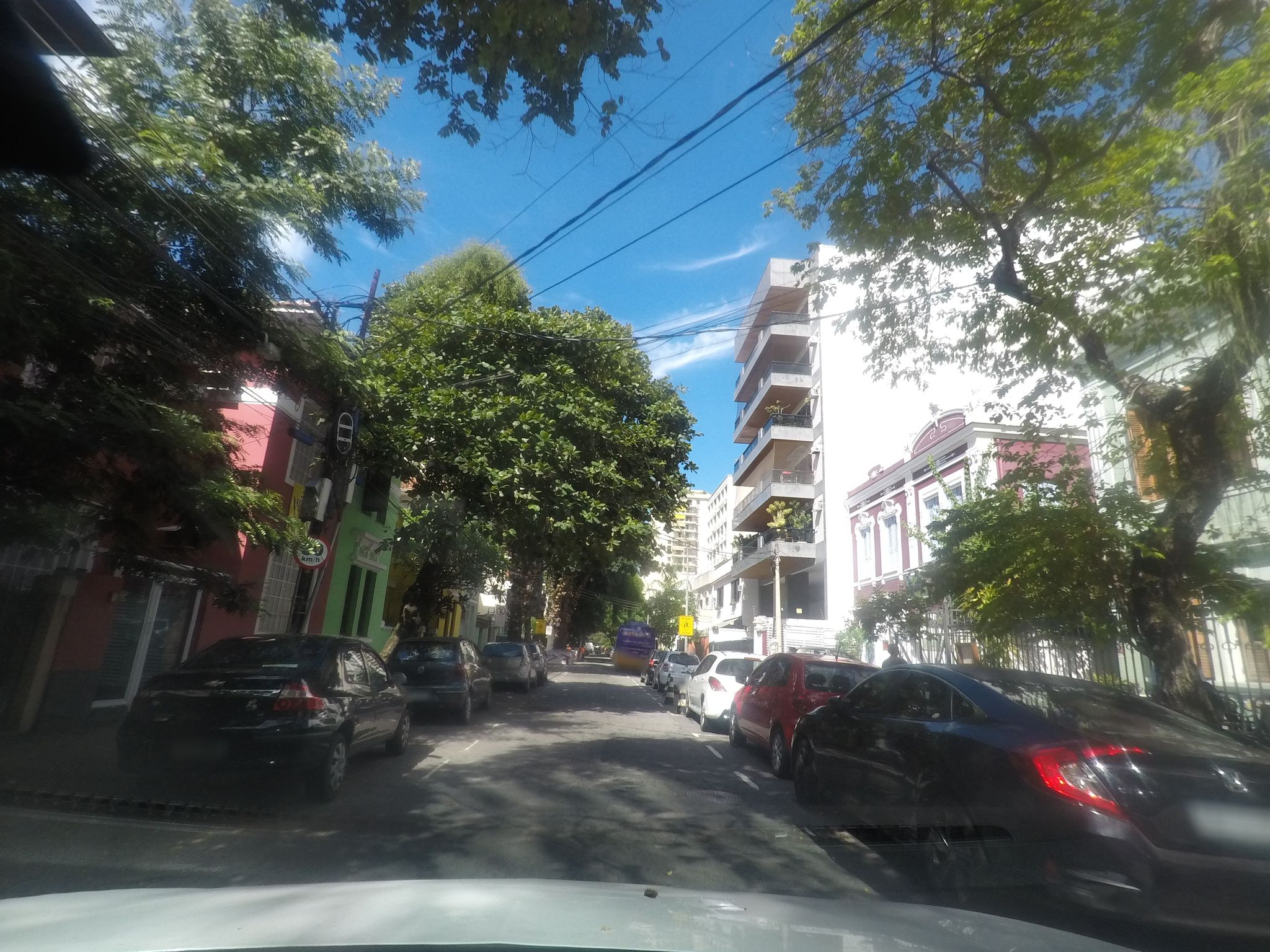 Street-level view near Imbra, Humaitá