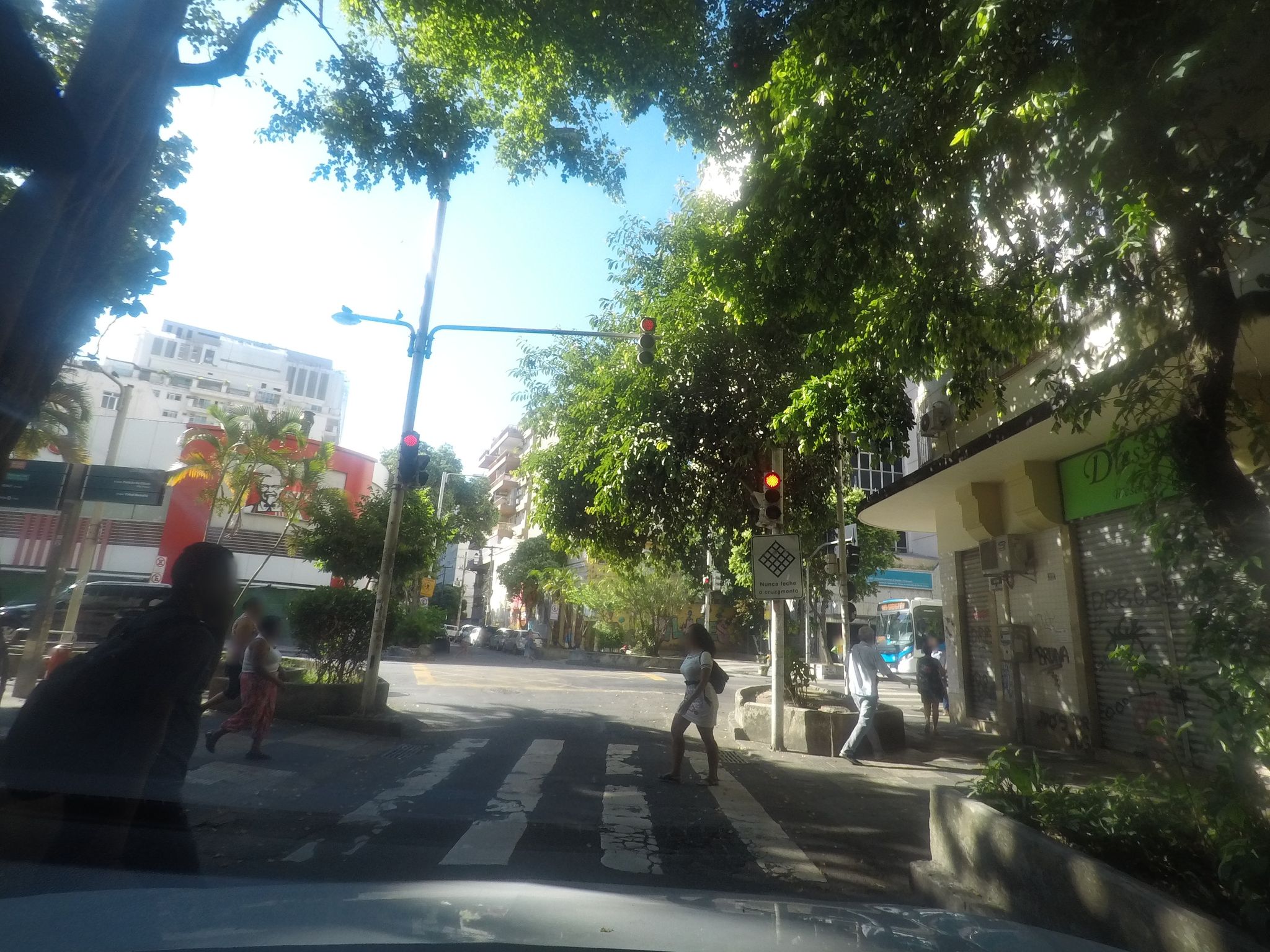 Street-level view near Ipex, Botafogo