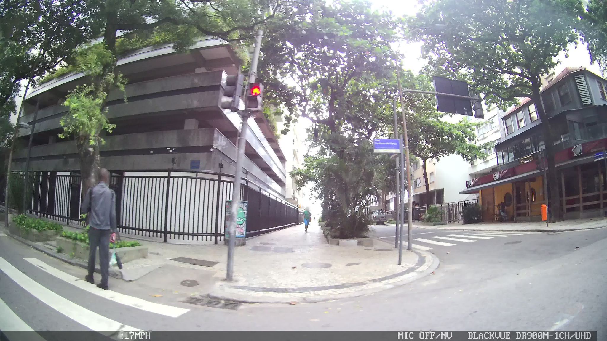 Street-level view near João Guilherme, Leblon