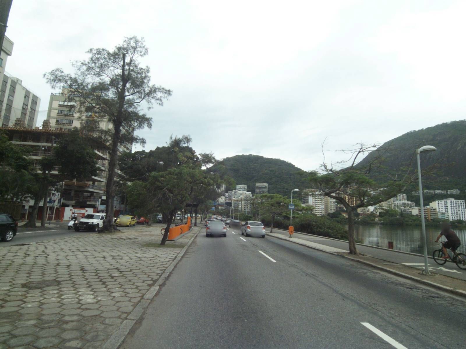 Street-level view near Lagoa Privilege, Leblon