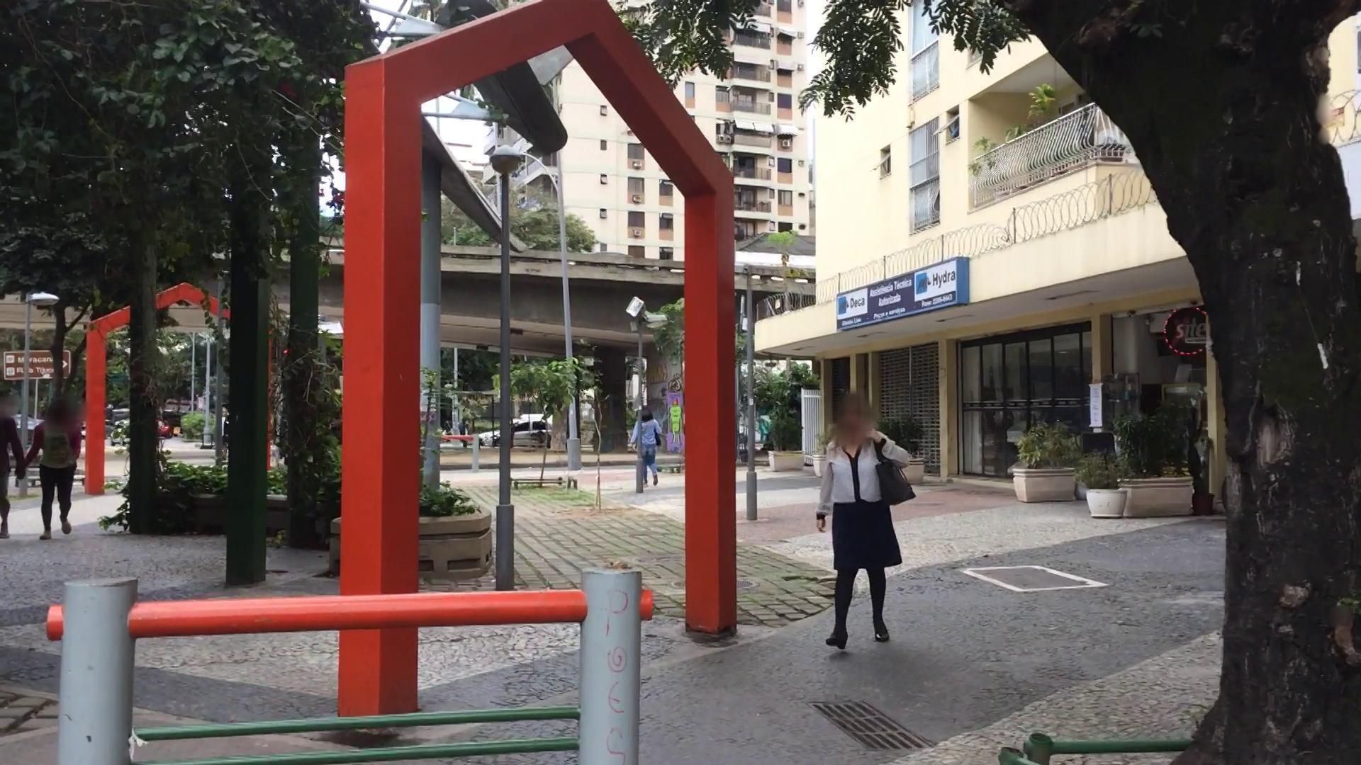 Street-level view near Laranjeiras Residence Club, Catete