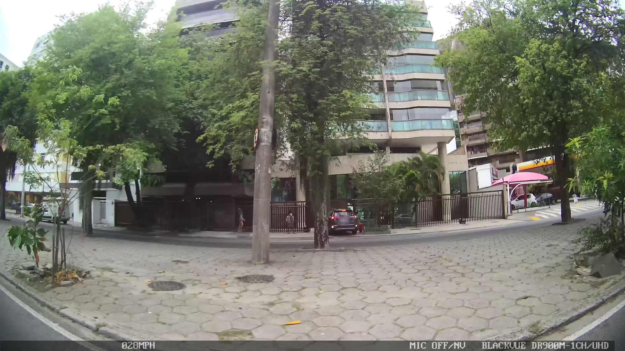Street-level view near Lasar Segall, Lagoa