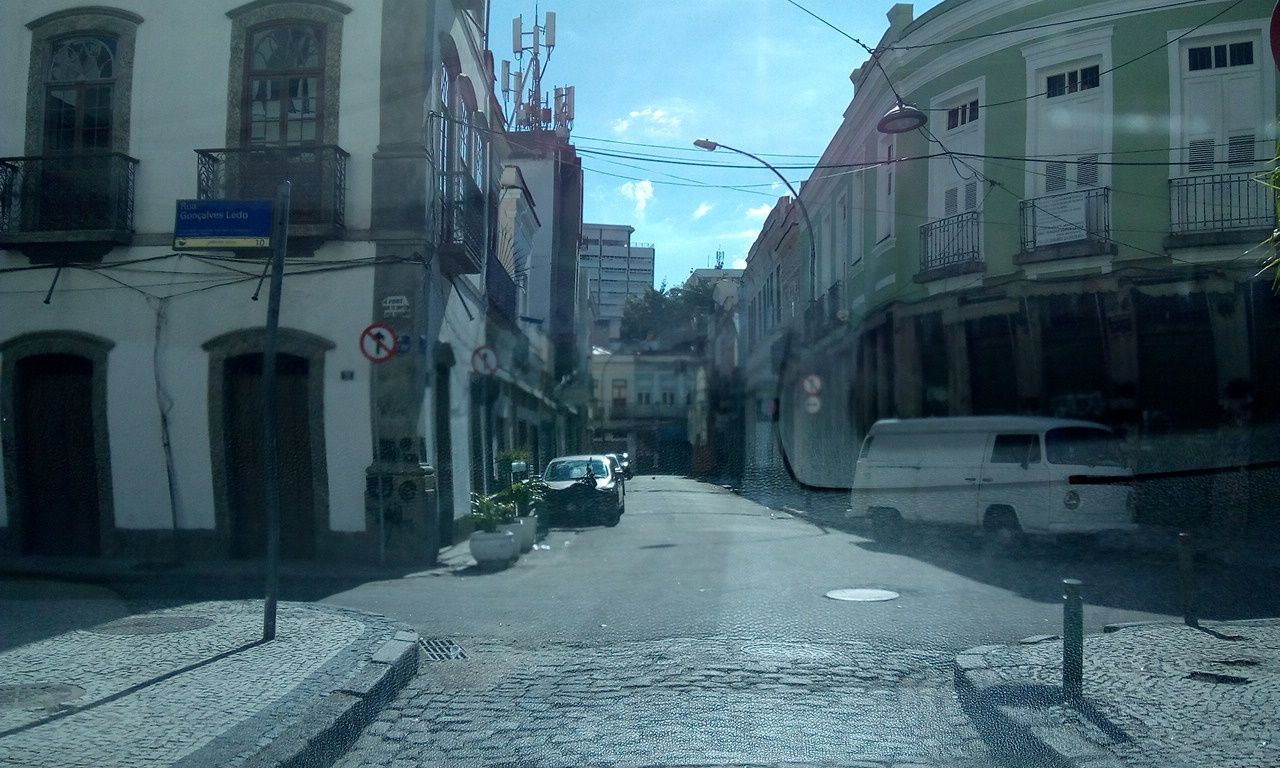 Street-level view near Mesm Edif do Sn da R da Constituicao, Centro