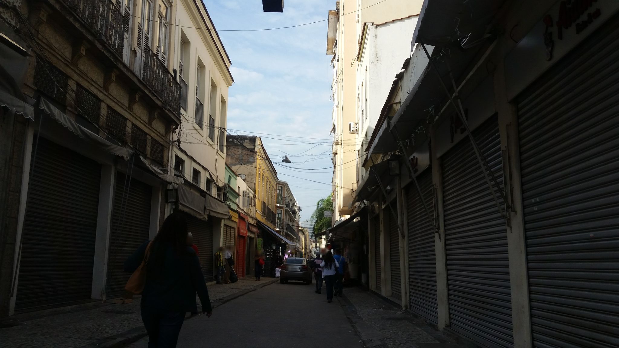 Street-level view near Mesma Edif do 194, Centro