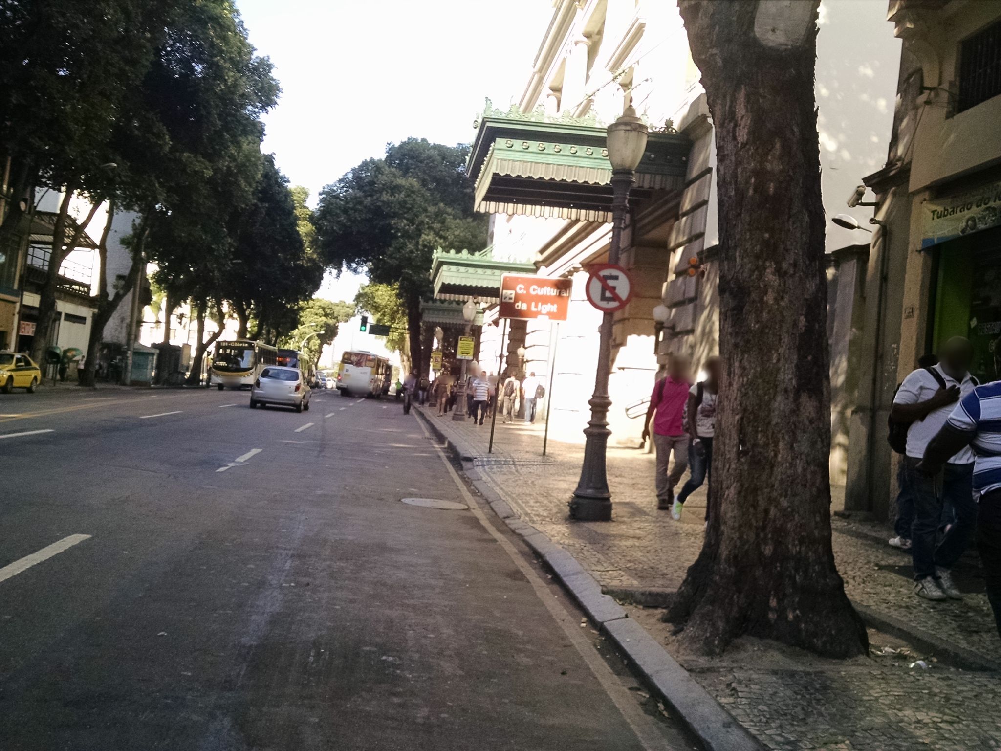 Street-level view near Mesma Edif do Num 134, Centro
