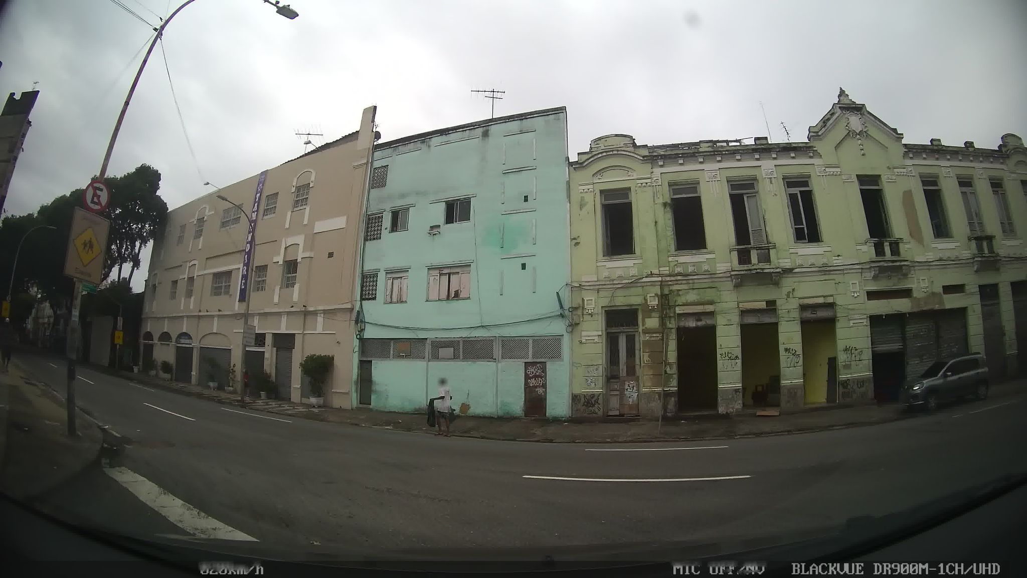 Street-level view near Mesma Edif do Numero 308, Centro