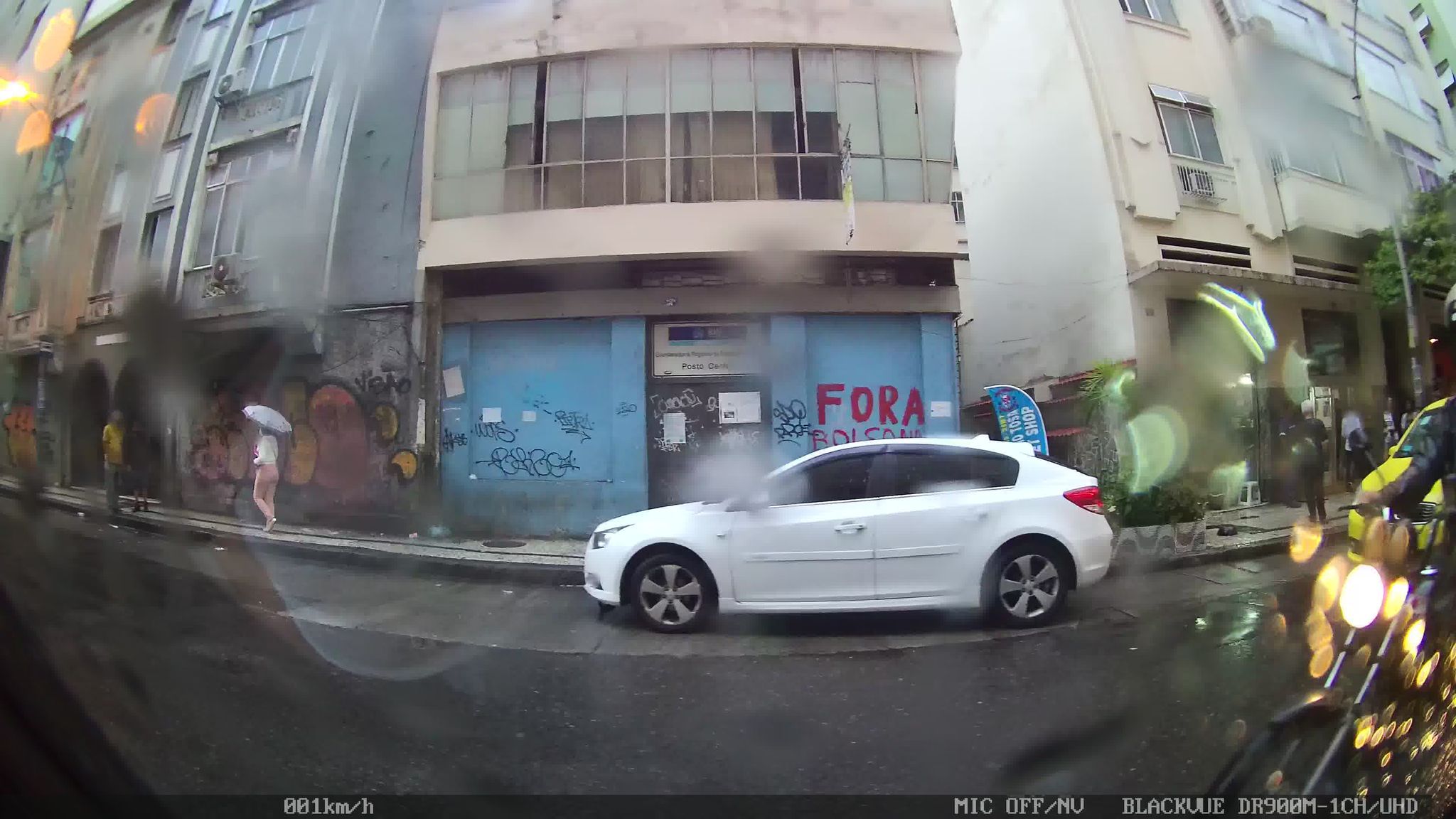 Street-level view near Mesma Edif do Numero 7, Centro