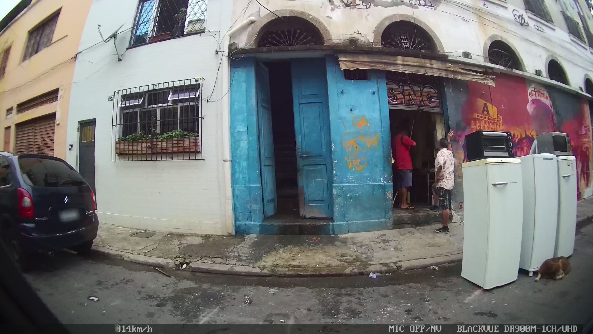 Street-level view near Mesma Edificacao do 394, Centro