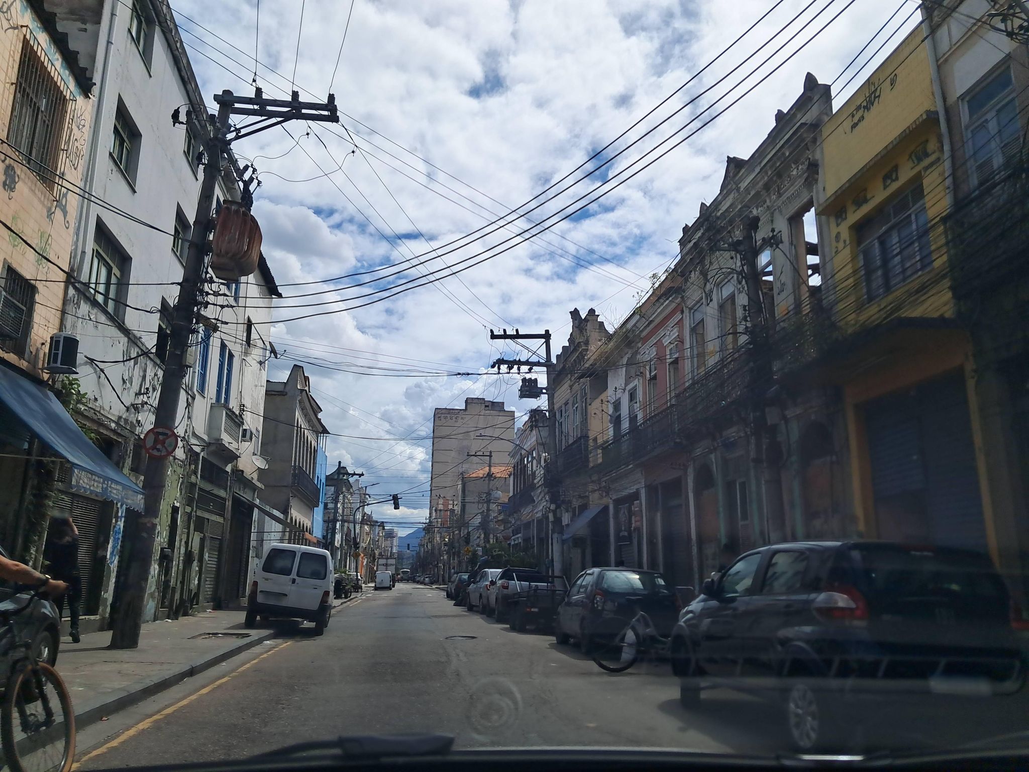Street-level view near Mesma Prédio do 119, Centro