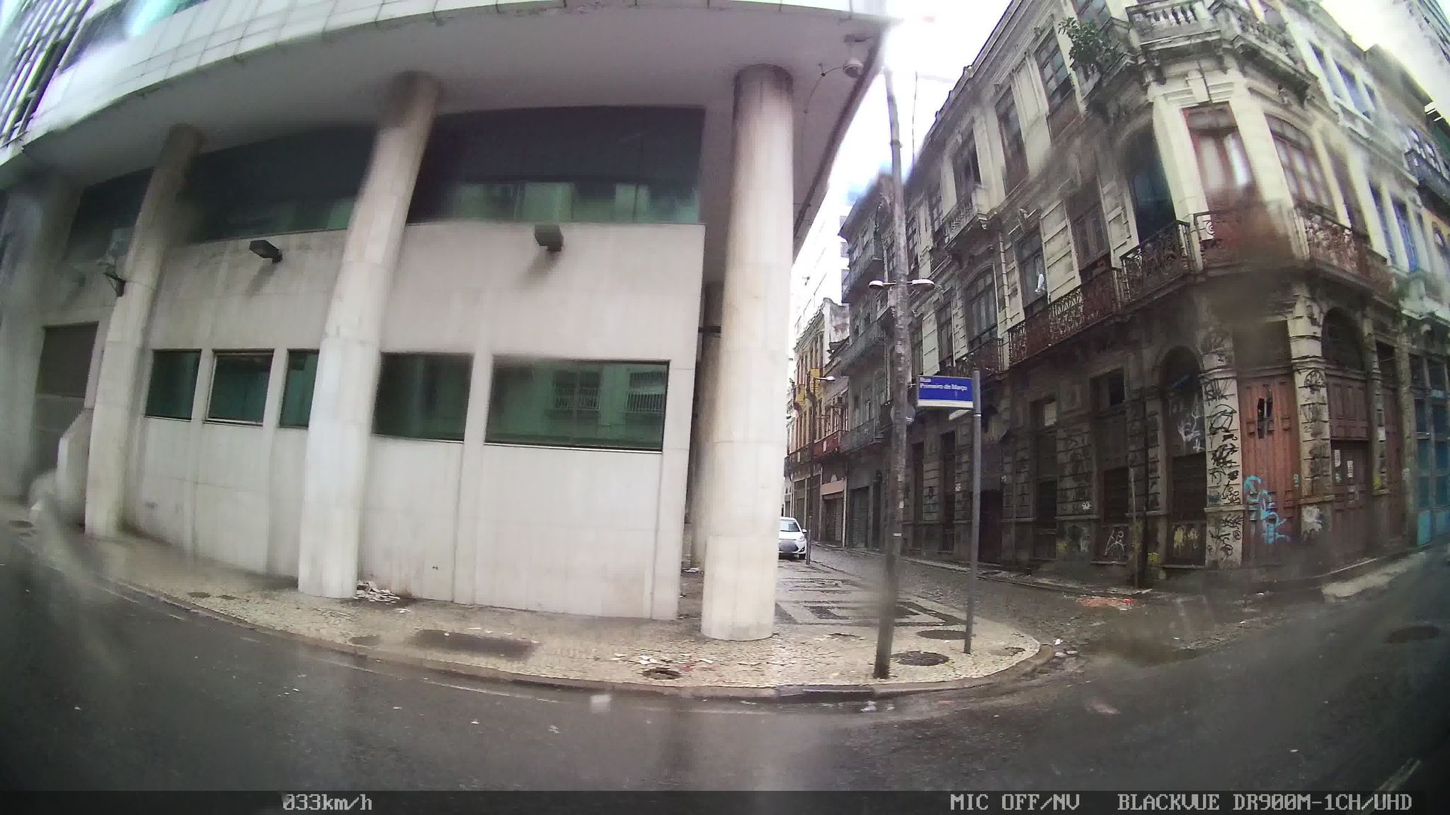 Street-level view near Mesmo do 60, Centro
