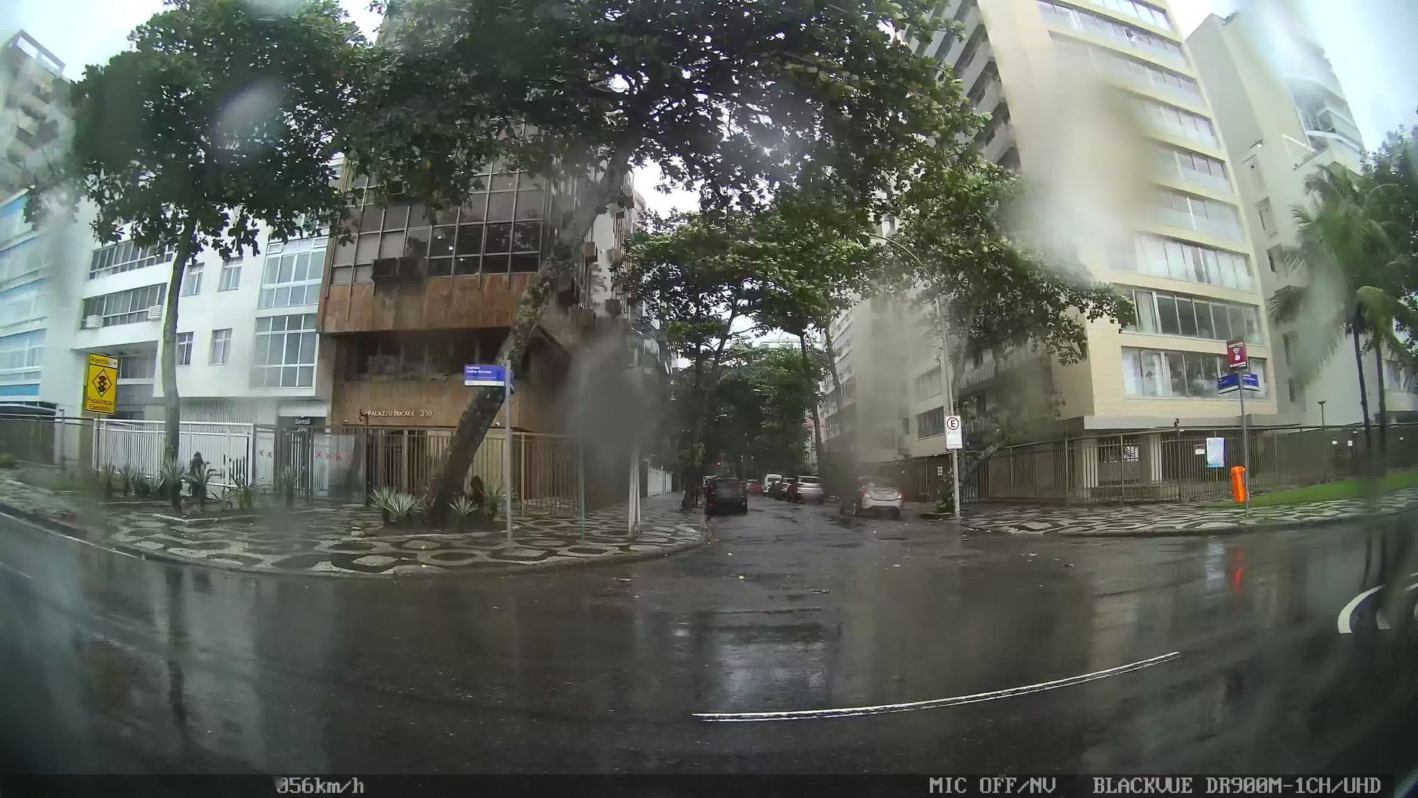 Street-level view near Palazzo Ducale, Ipanema