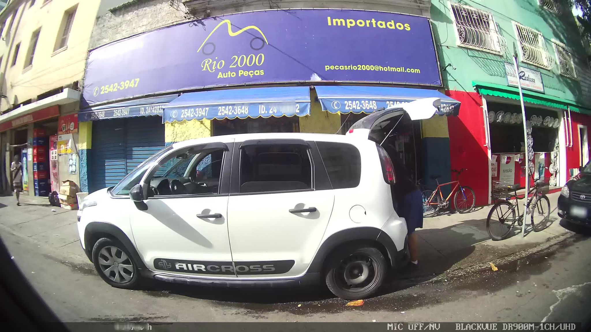 Street-level view near Realeza Autopeças, Botafogo