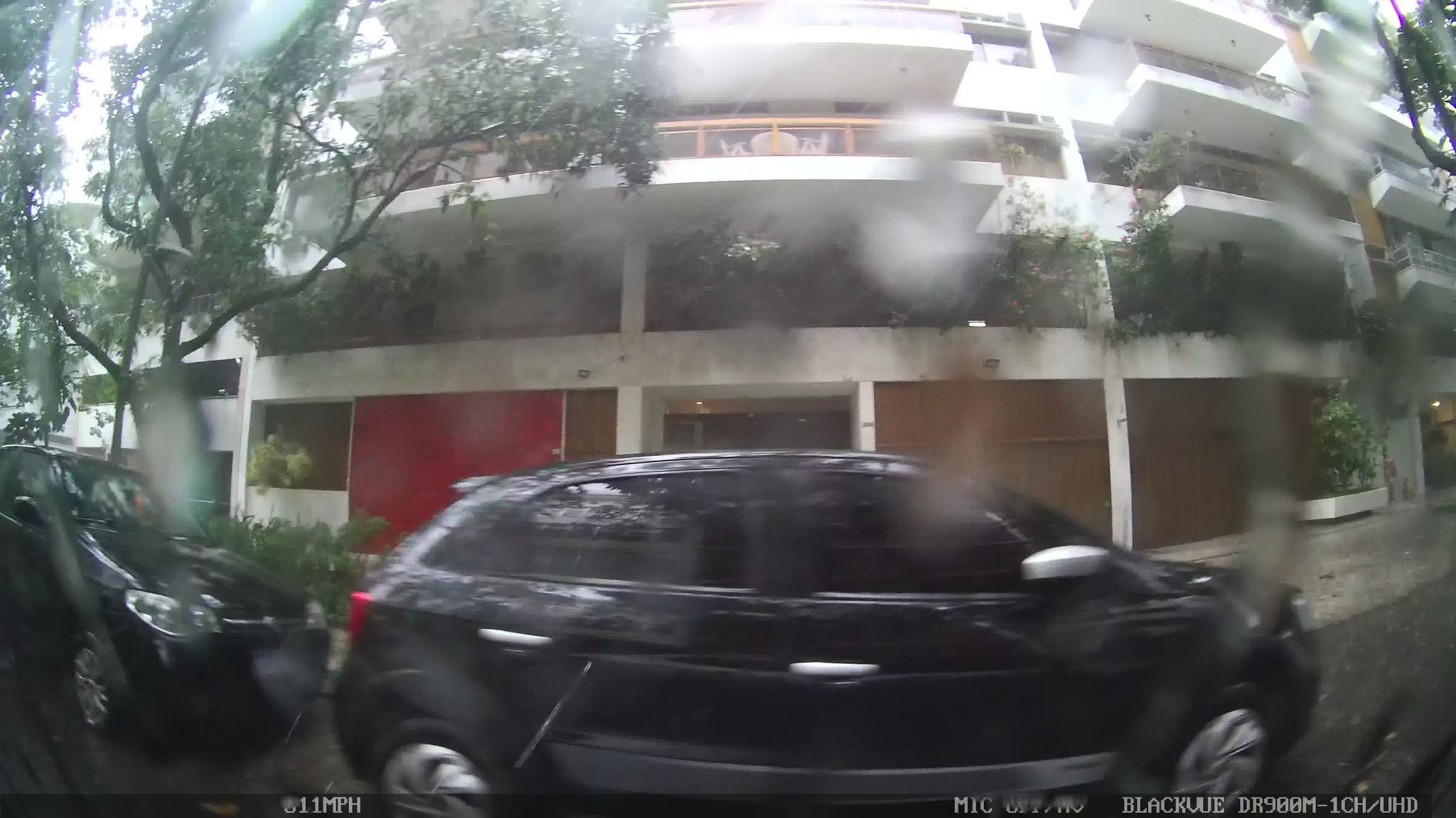 Street-level view near Relaisd Or, Ipanema