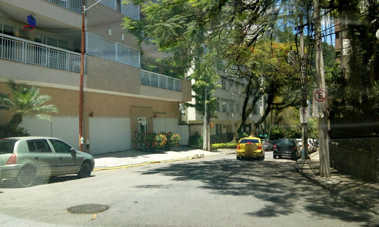 Street-level view near Residencial Bouganville, Laranjeiras