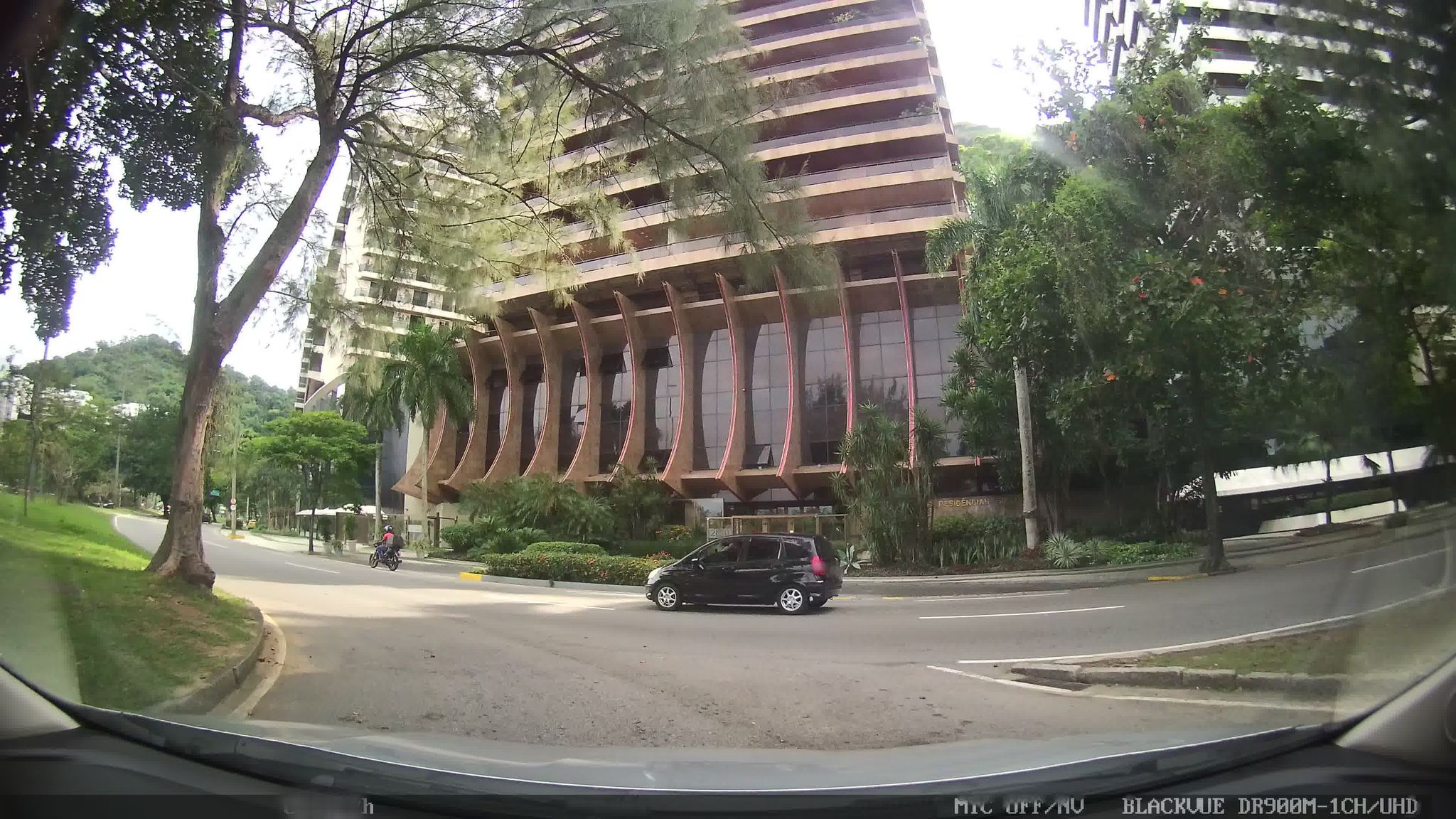 Street-level view near Residencial Giaco Pncini, Lagoa