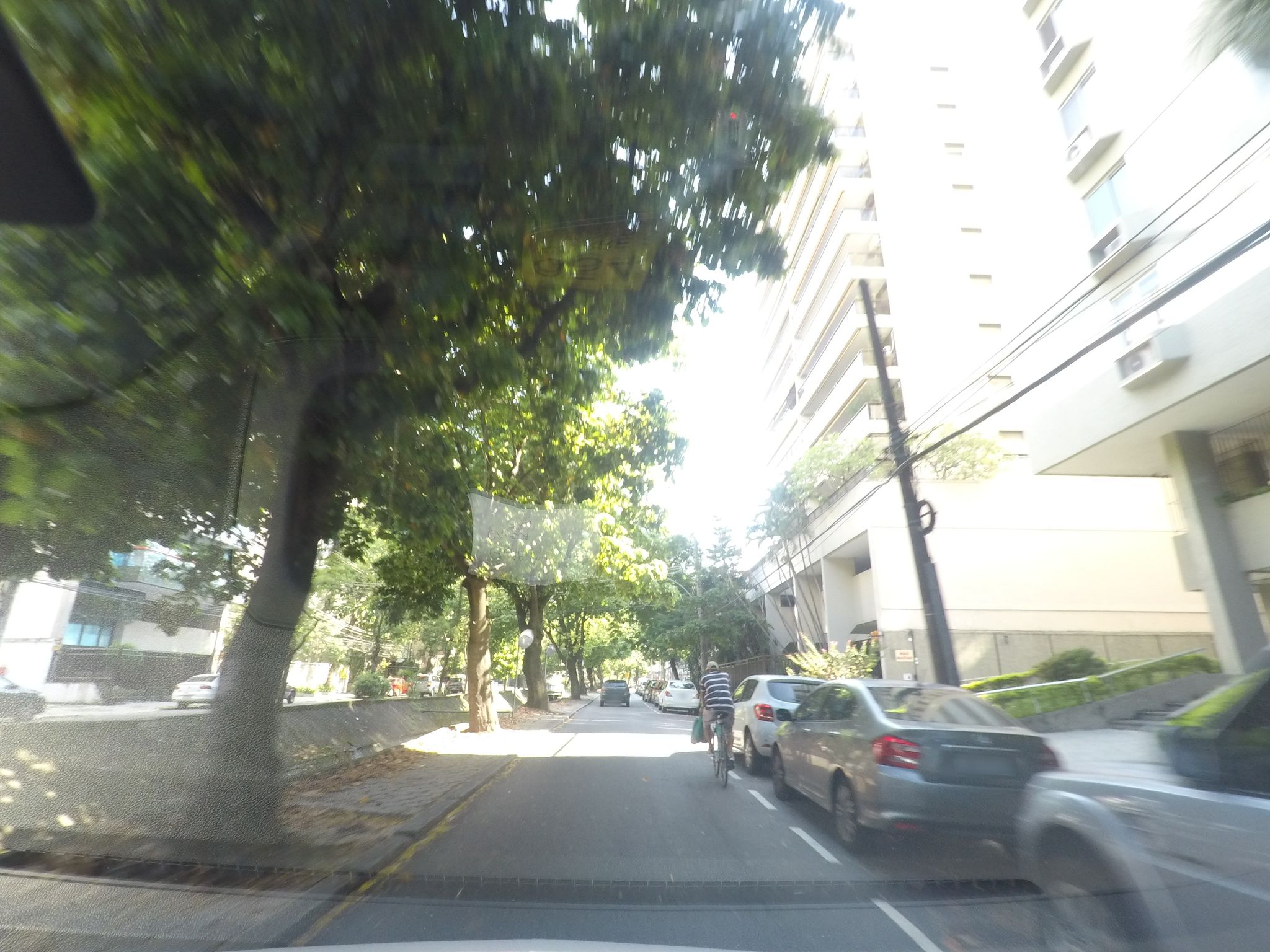 Street-level view near San Remo, Lagoa