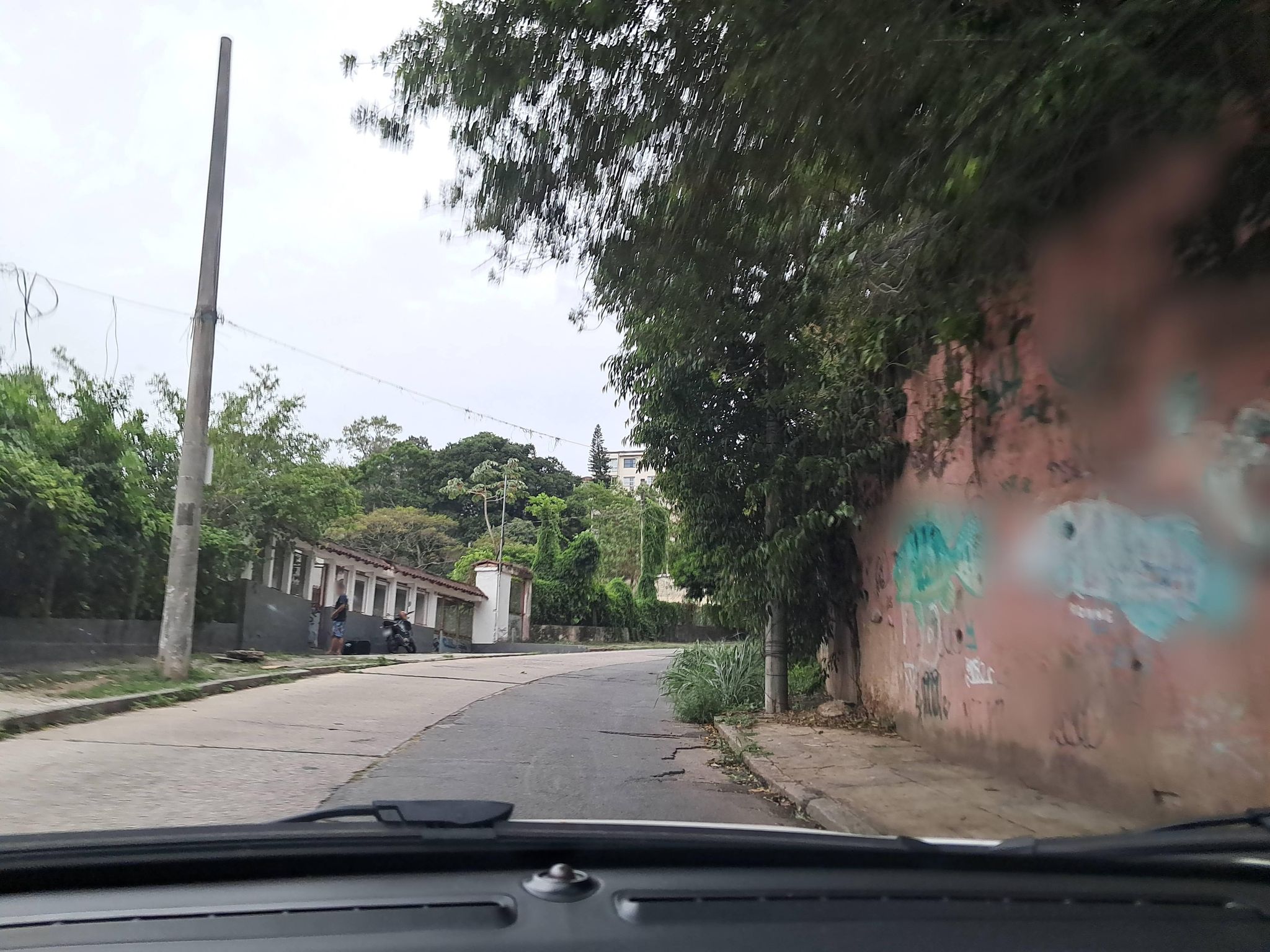 Street-level view near Sem Visao da Casa, Santa Teresa