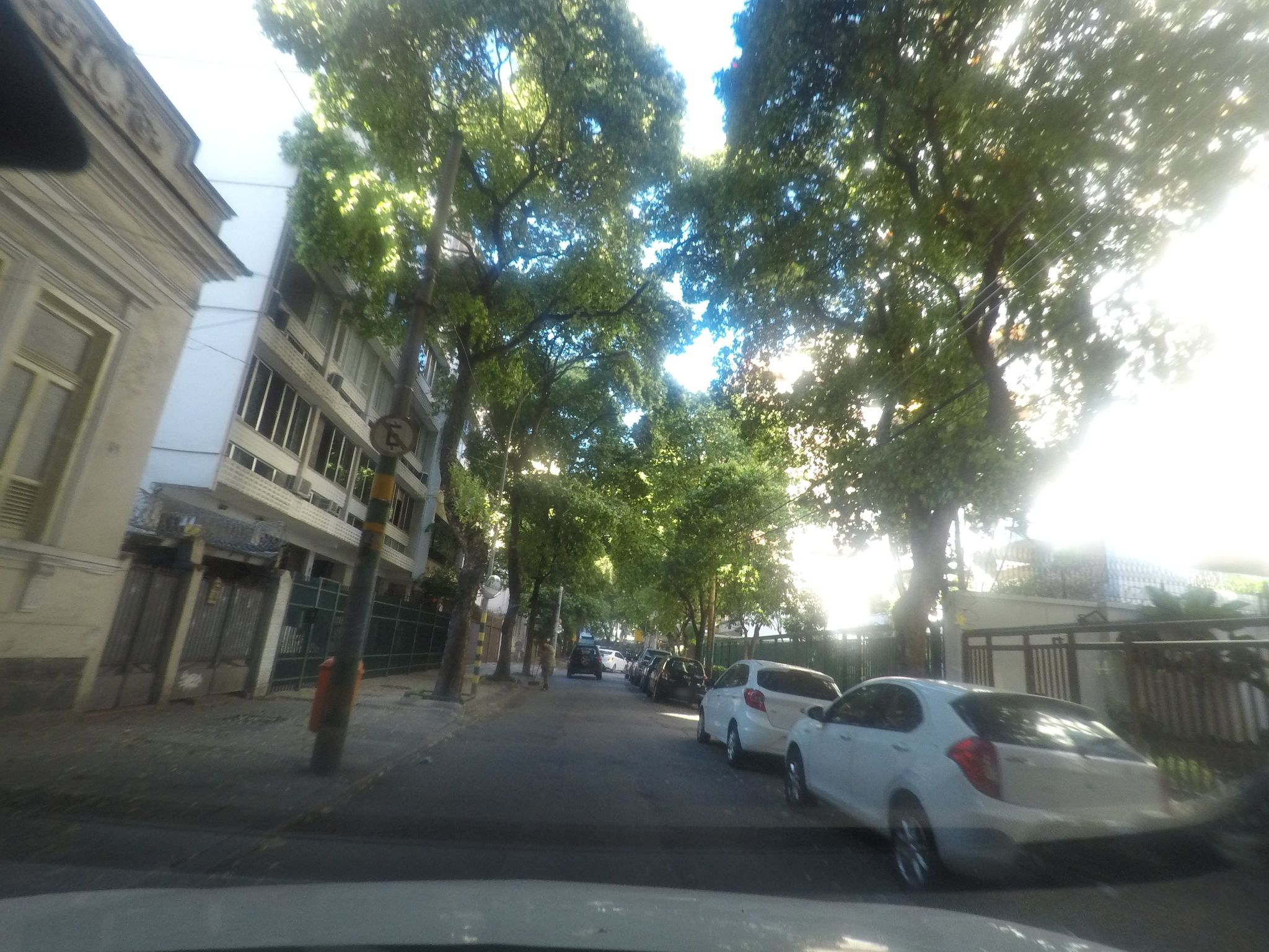 Street-level view near Serra da Boa Esperança, Laranjeiras