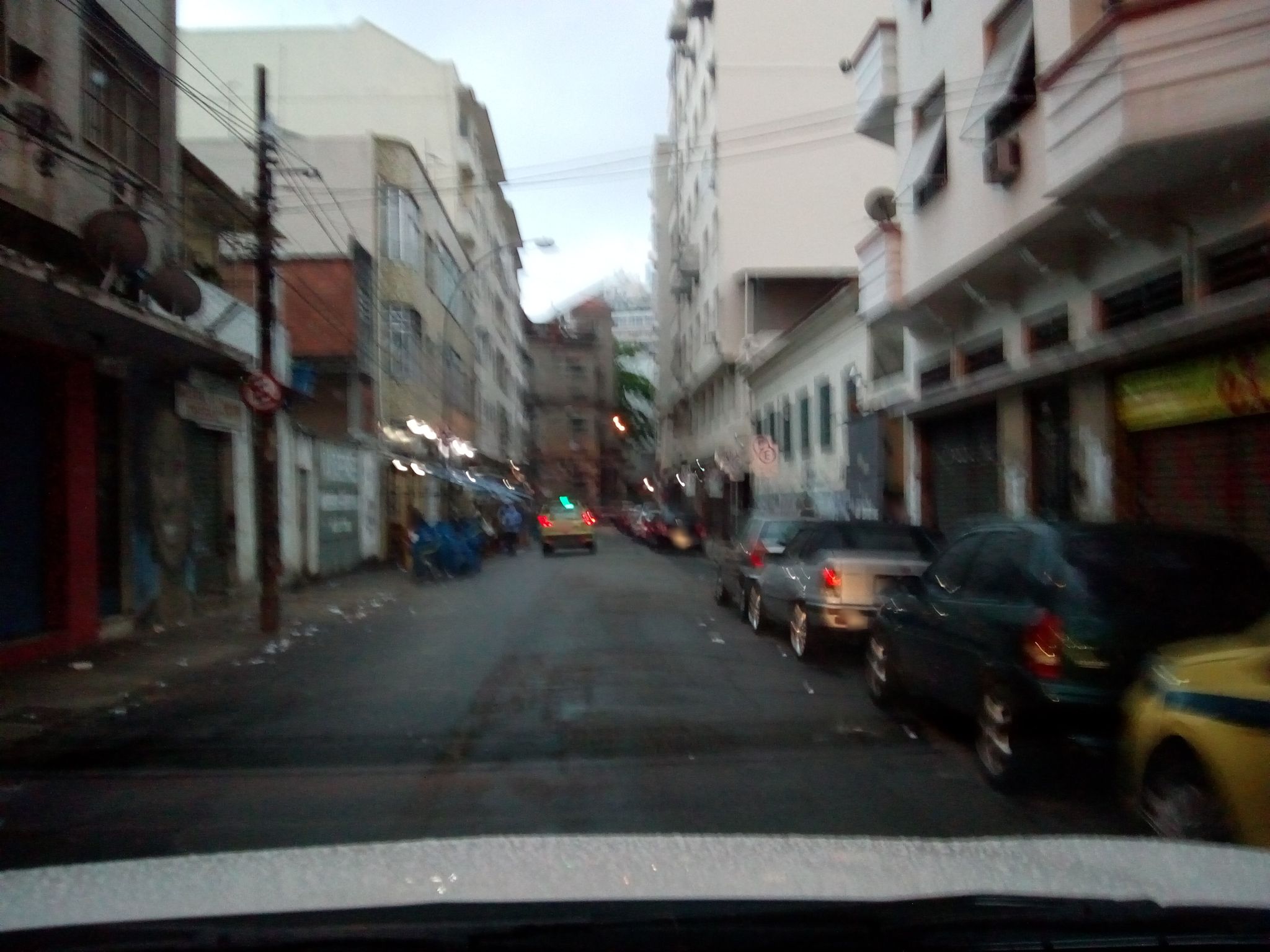 Street-level view near Soferj, Centro