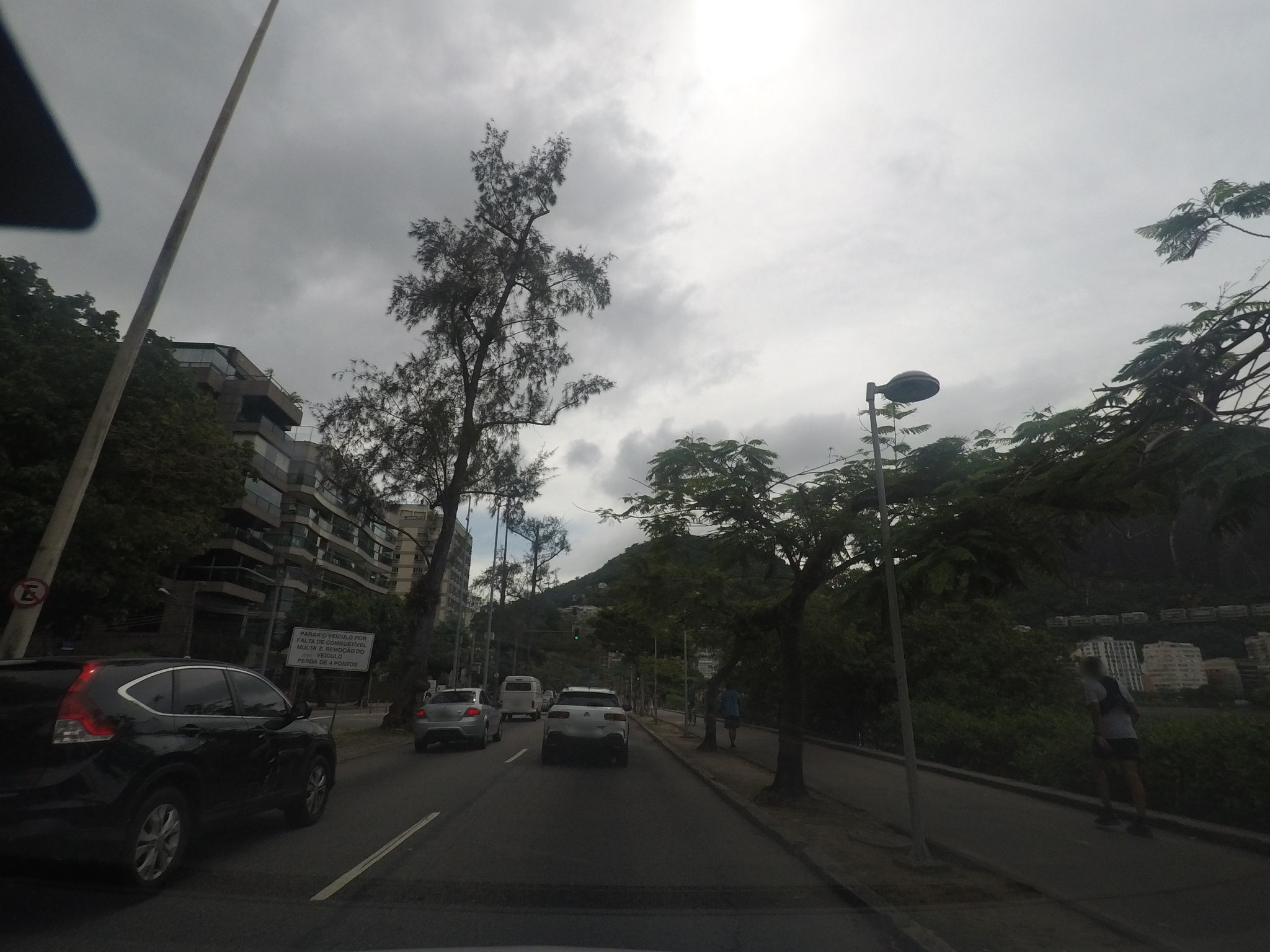Street-level view near Solar Coat Thedrez, Lagoa