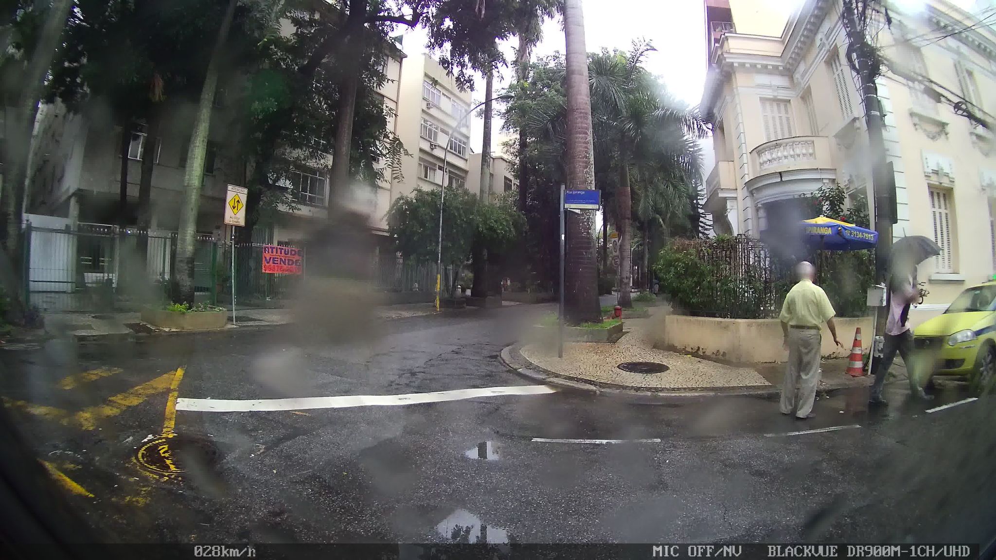Street-level view near Solar da Palmeiras, Flamengo