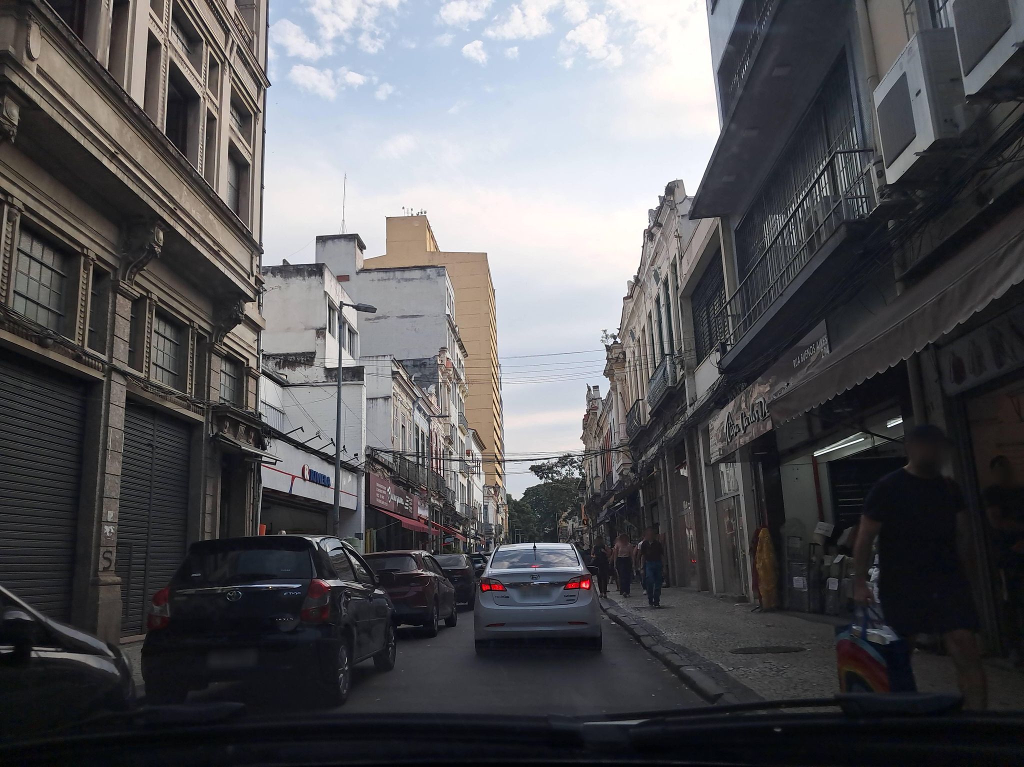 Street-level view near Sport Sergio, Centro