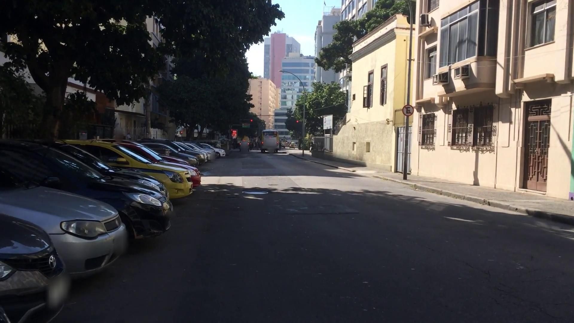 Street-level view near Steak House, Flamengo