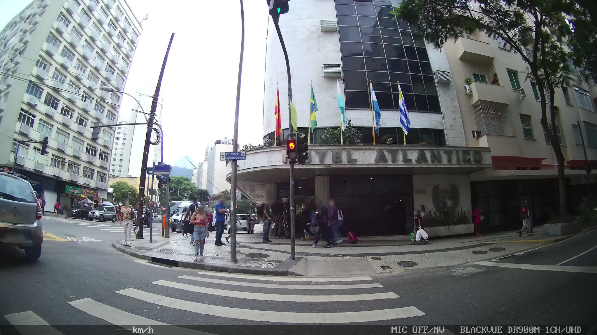 Street-level view near Tabajaras, Botafogo