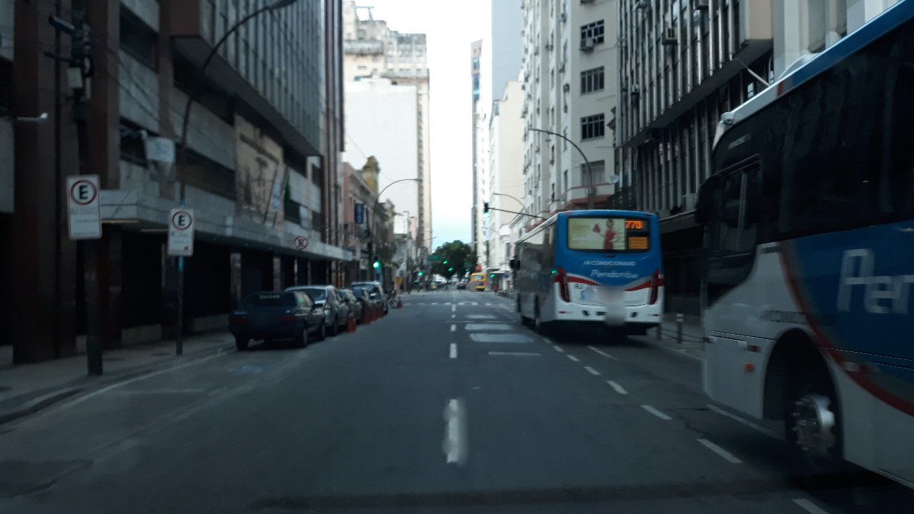 Street-level view near Trf 2º Região, Centro