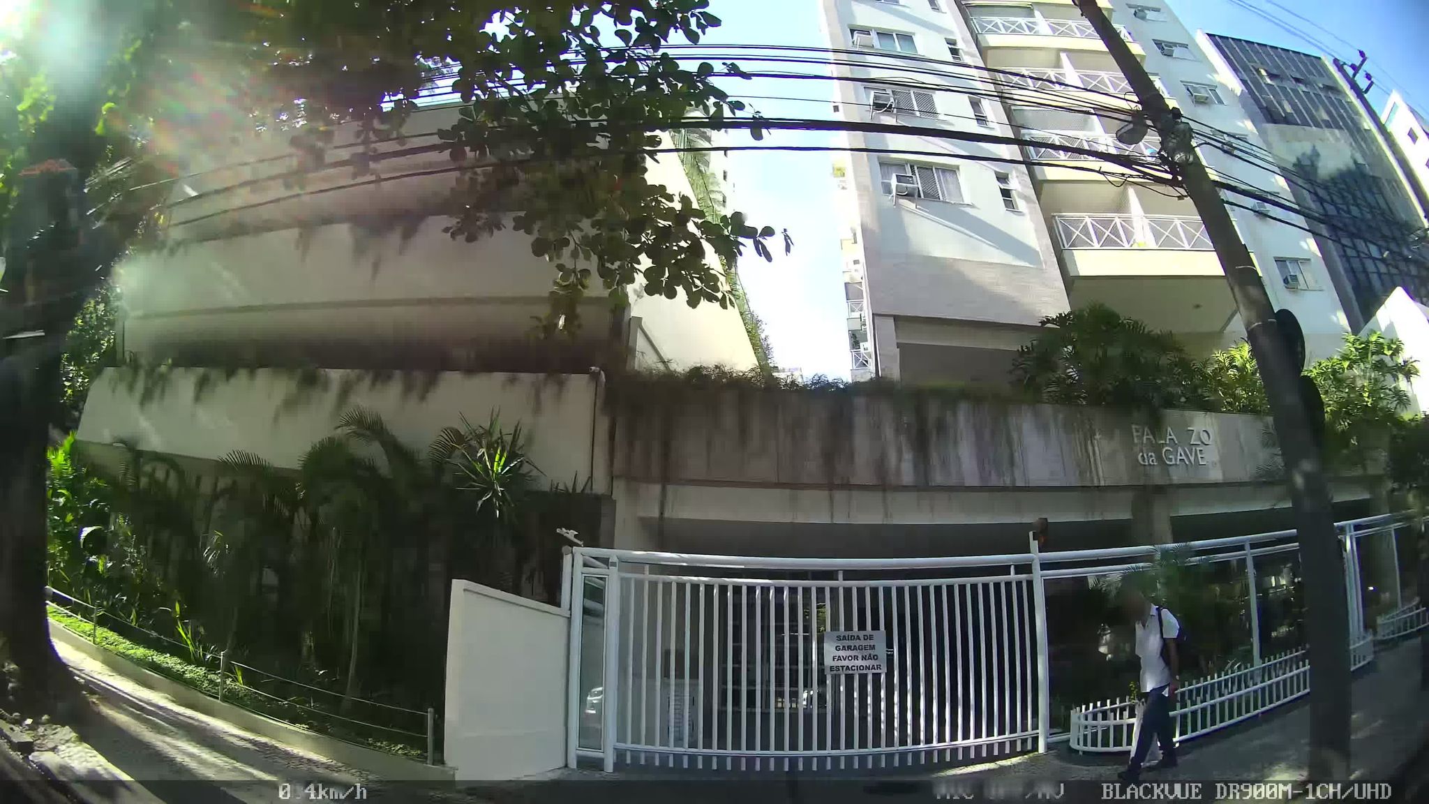 Street-level view near William Blake 88, Gávea