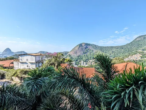 Five-bedroom house with a pool and Christ the Redeemer views in Santa Teresa